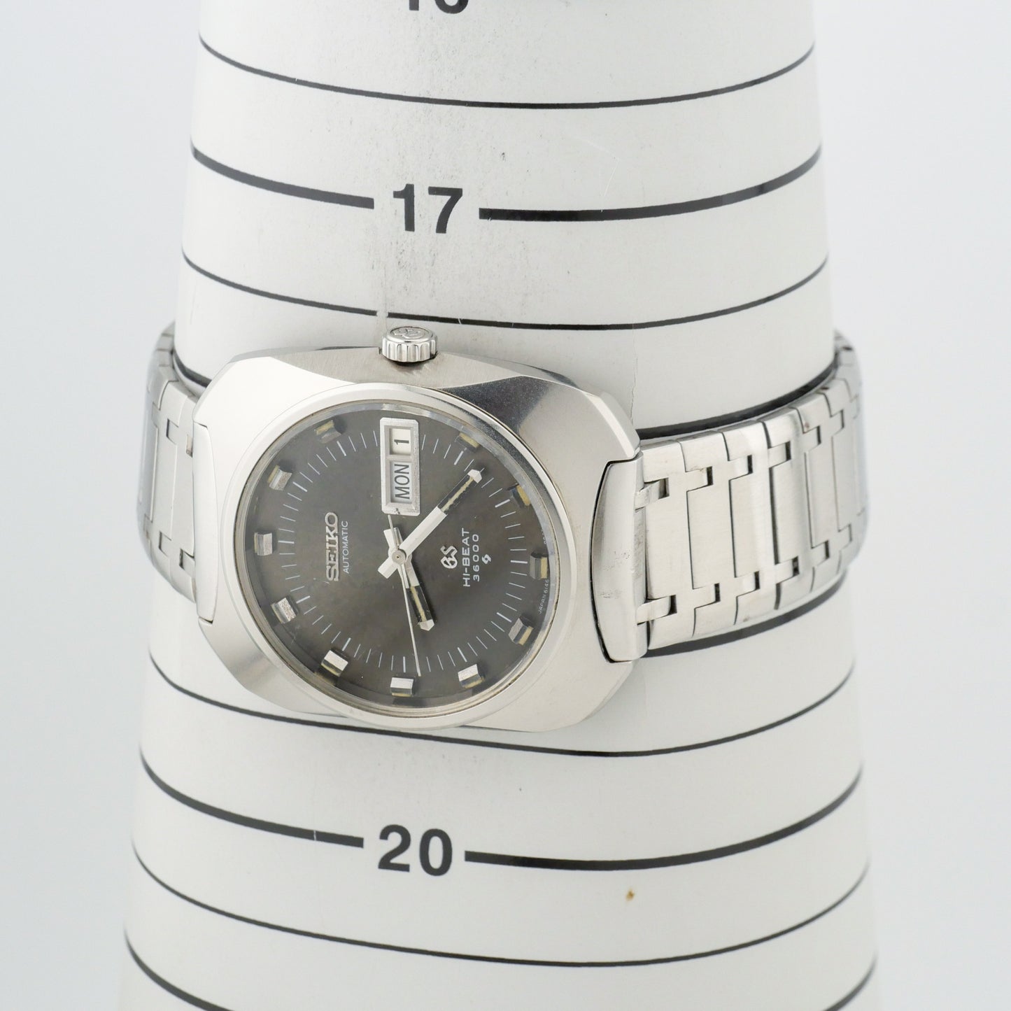GRAND SEIKO GS AUTOMATIC HI-BEAT REF. 6146-8020