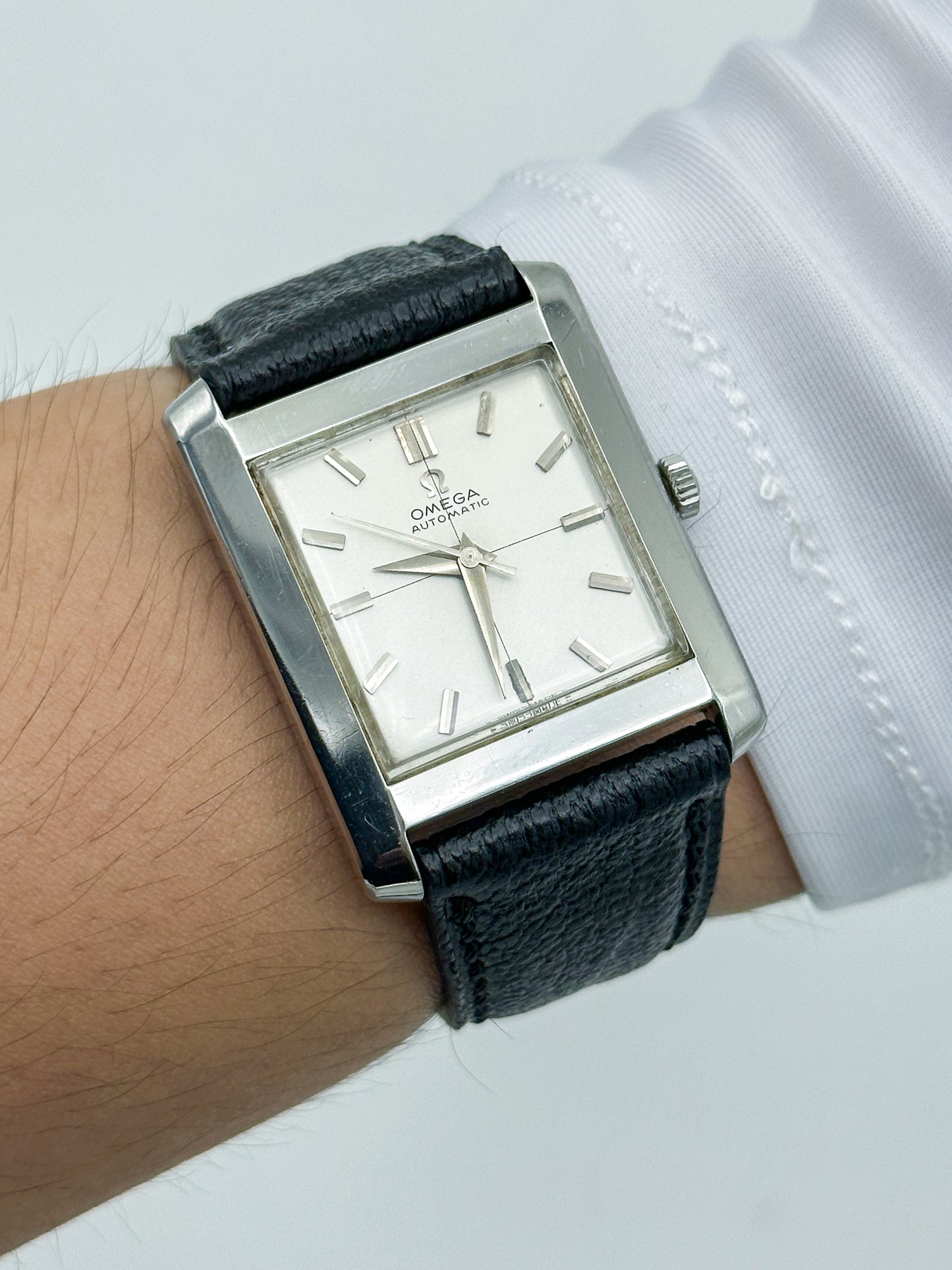 OMEGA AUTOMATIC CROSSHAIR DIAL REF. 3999 SC61