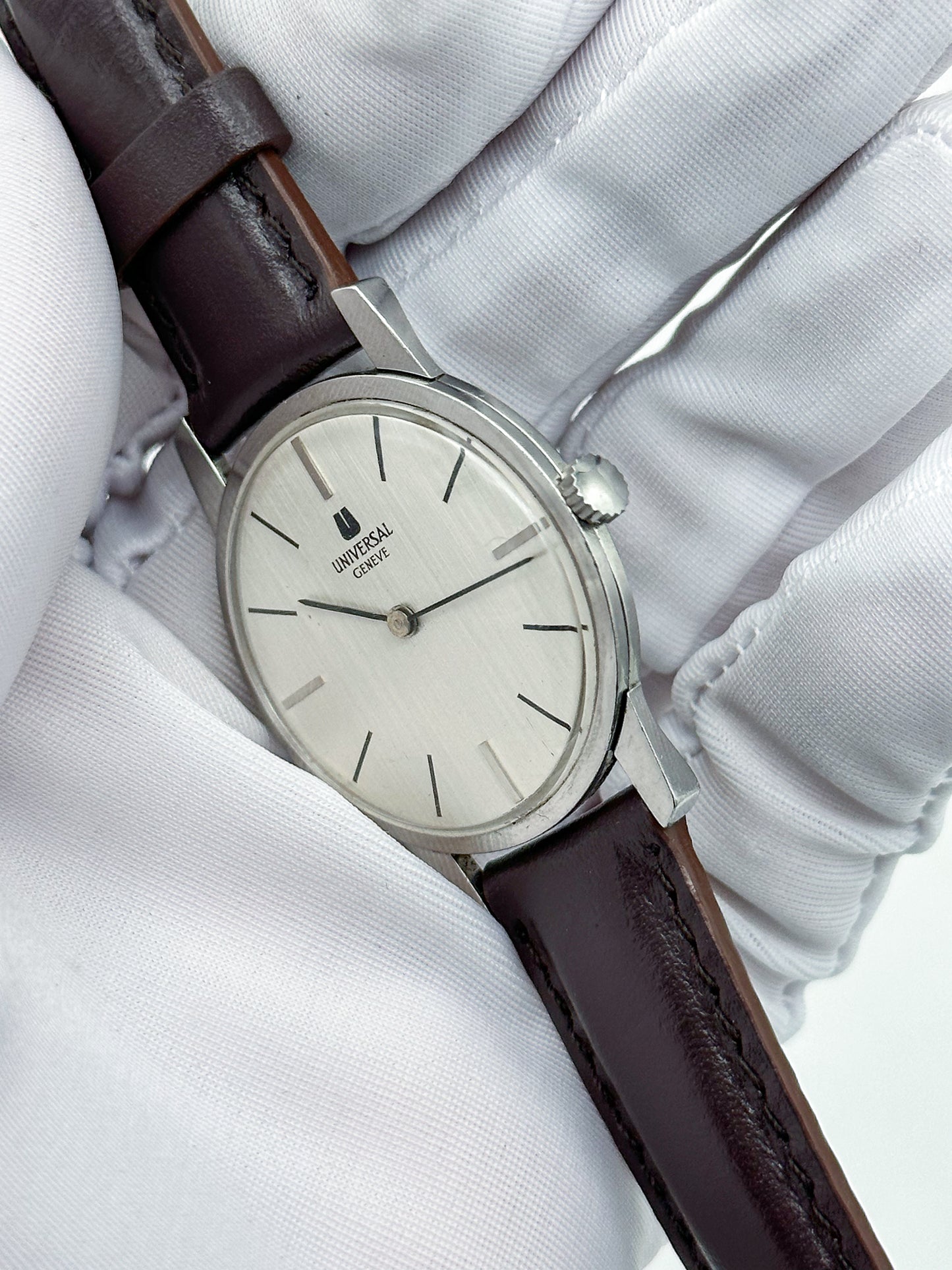UNIVERSAL GENÈVE REF. 842101