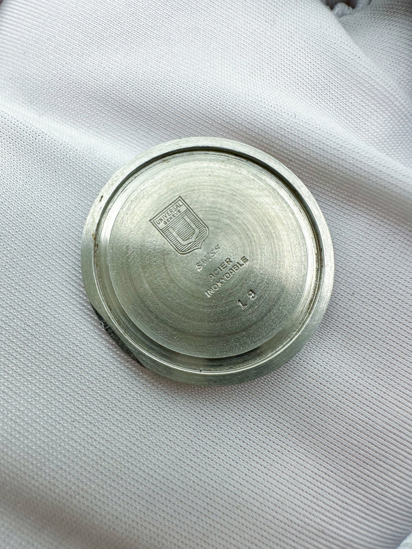 UNIVERSAL GENÈVE REF. 842101