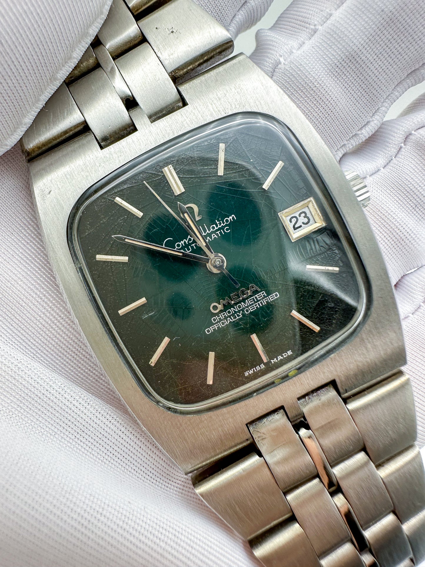 OMEGA CONSTELLATION AUTOMATIC CHRONOMETER DATE SPIDER'S WEB DARK GREEN DIAL REF. 168.059