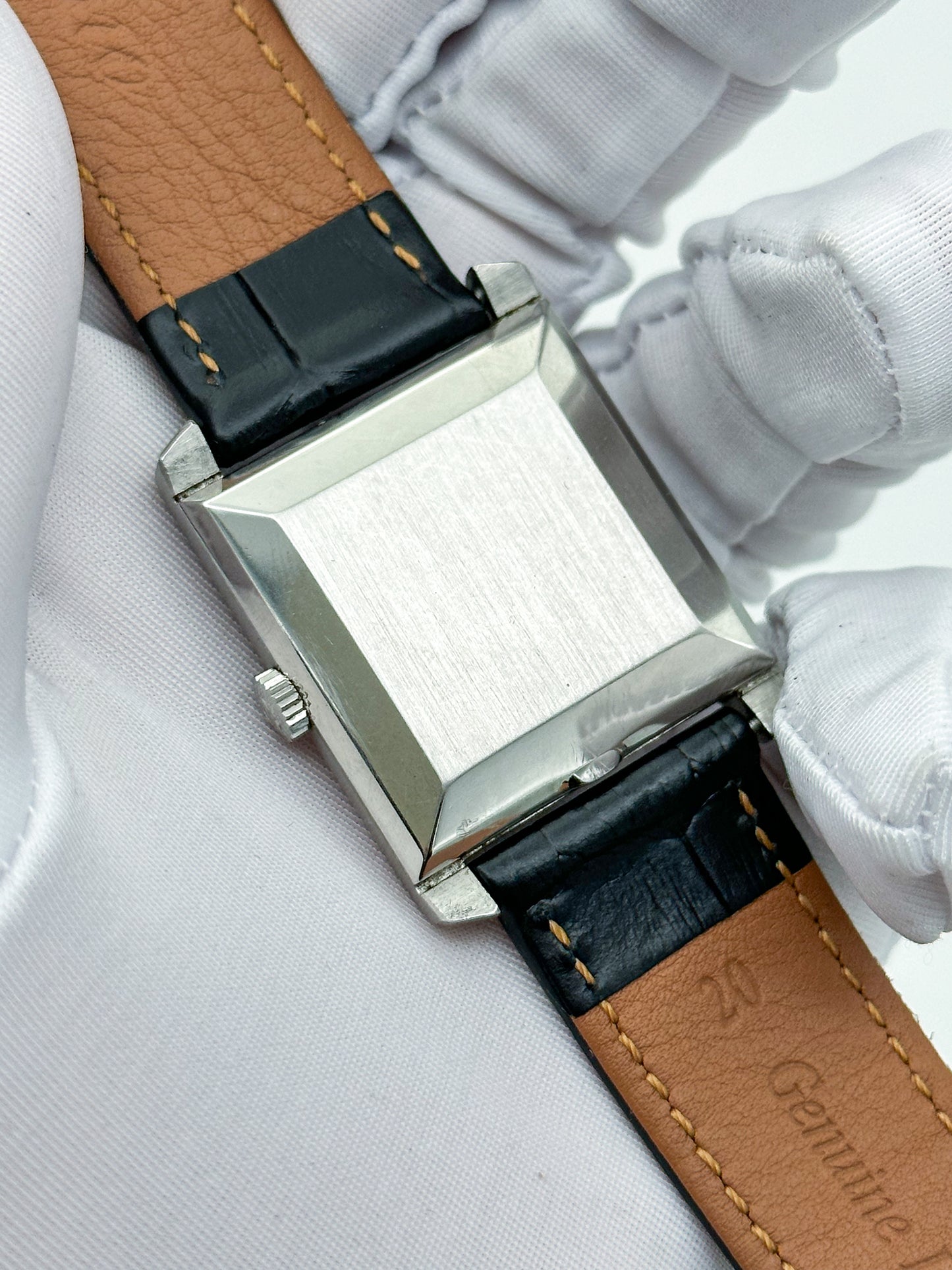 OMEGA AUTOMATIC MOD DIAL REF. 3999 5SC