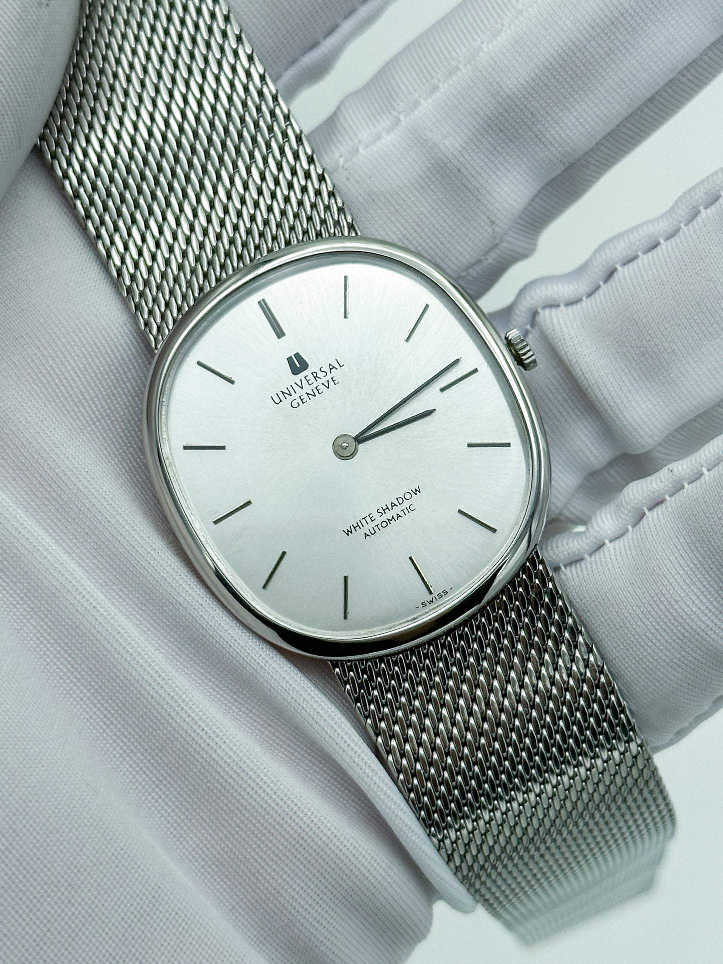 UNIVERSAL GENÈVE GILT SHADOW ULTRA-SLIM AUTOMATIC REF. 866104