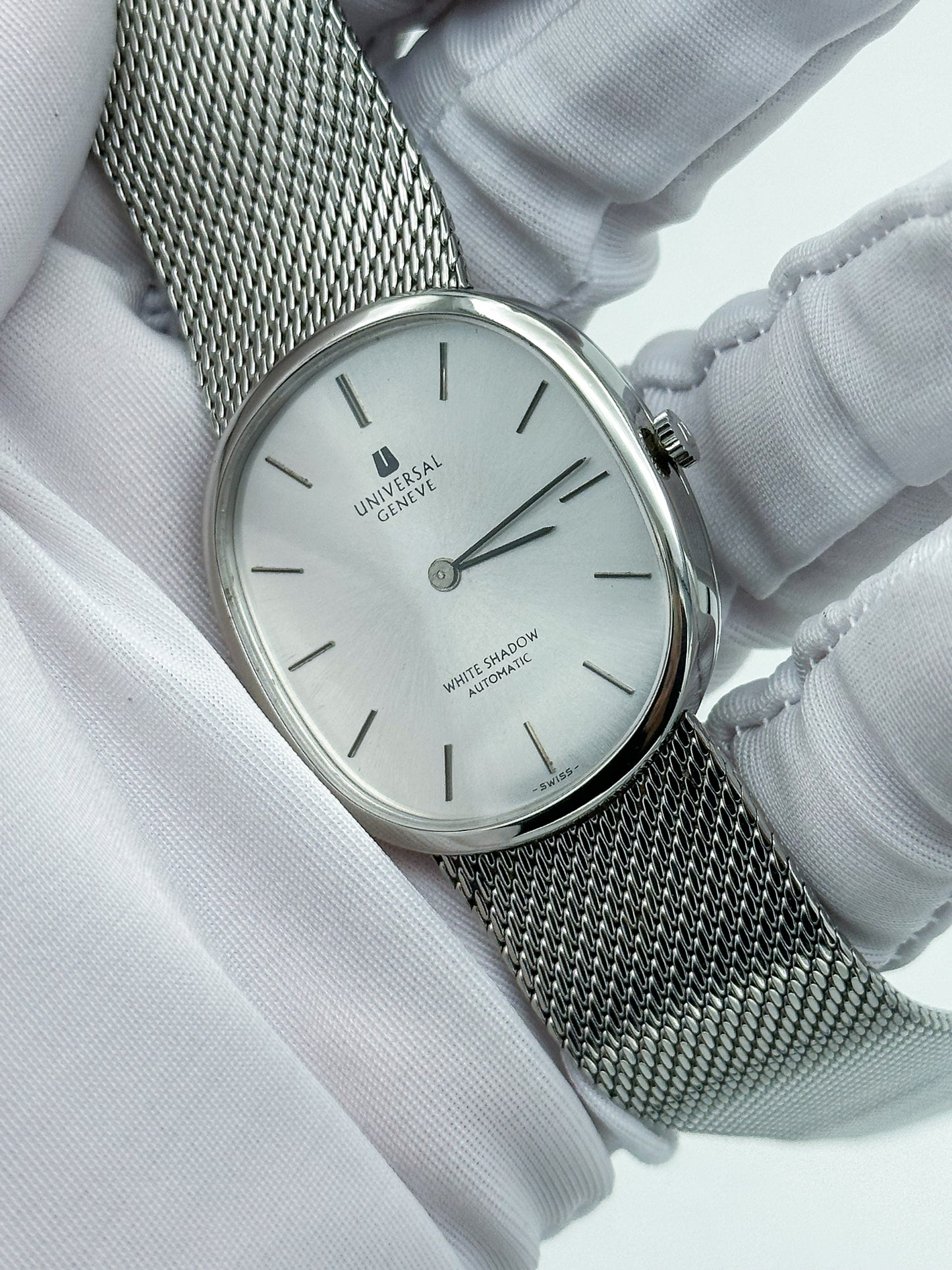 UNIVERSAL GENÈVE GILT SHADOW ULTRA-SLIM AUTOMATIC REF. 866104