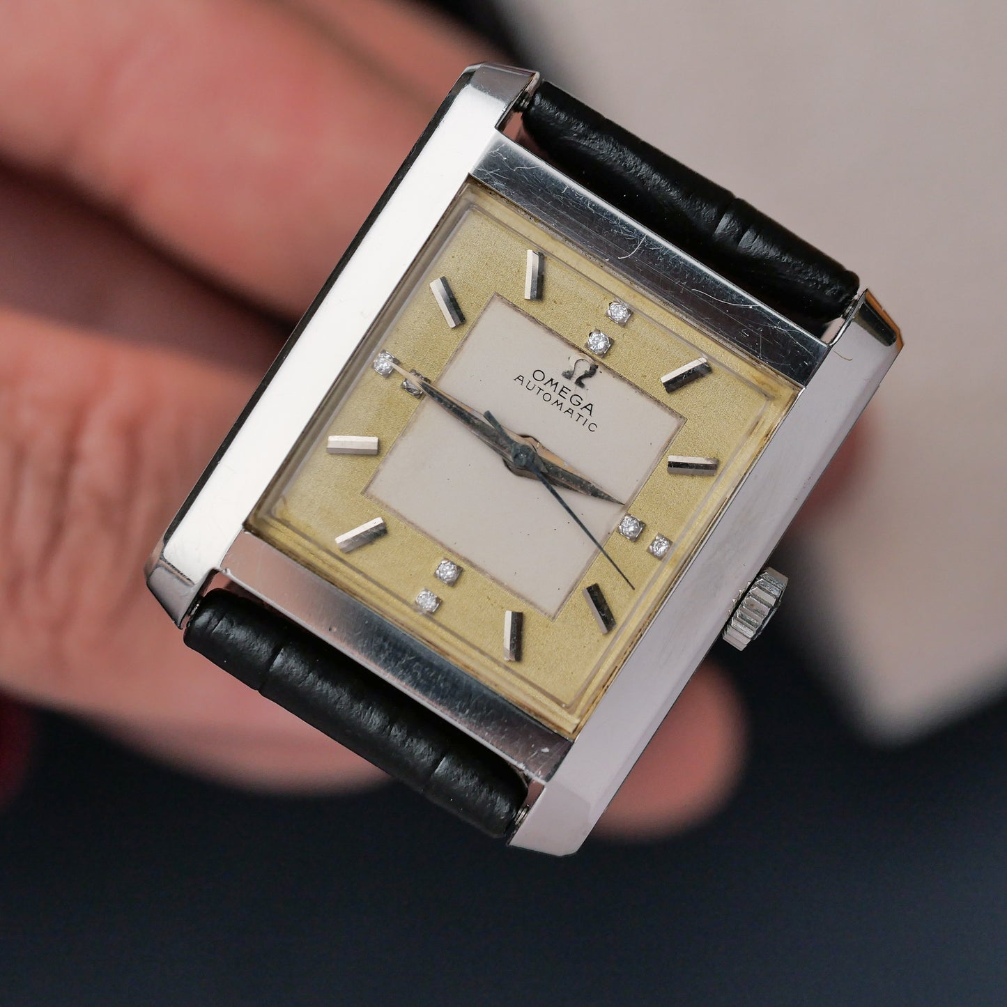 OMEGA AUTOMATIC MOD DIAL REF. 3999 5SC