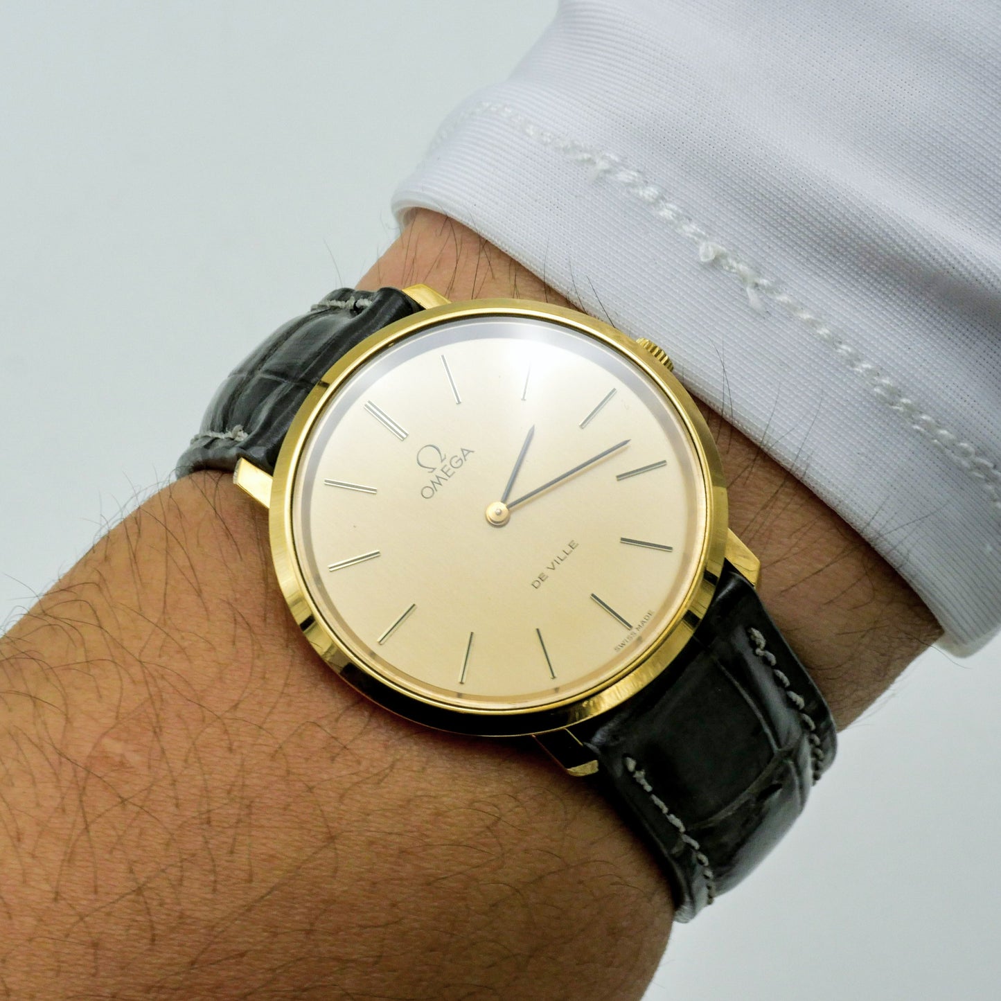 OMEGA DE VILLE REF. 111.0107