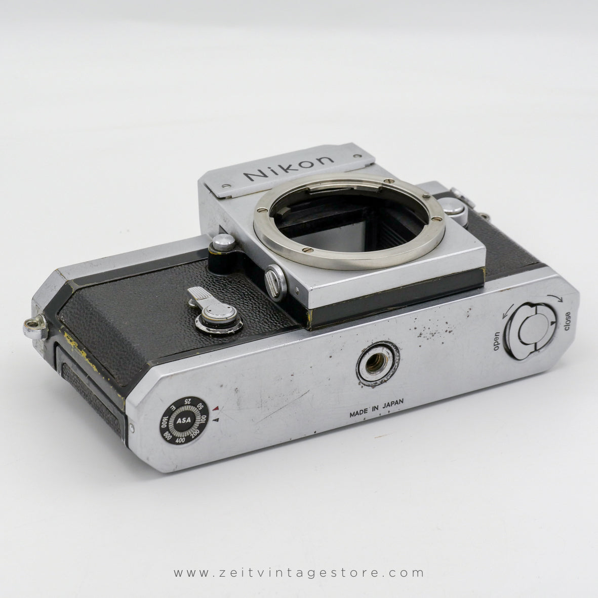 NIKON F + STANDARD PRISM FINDER