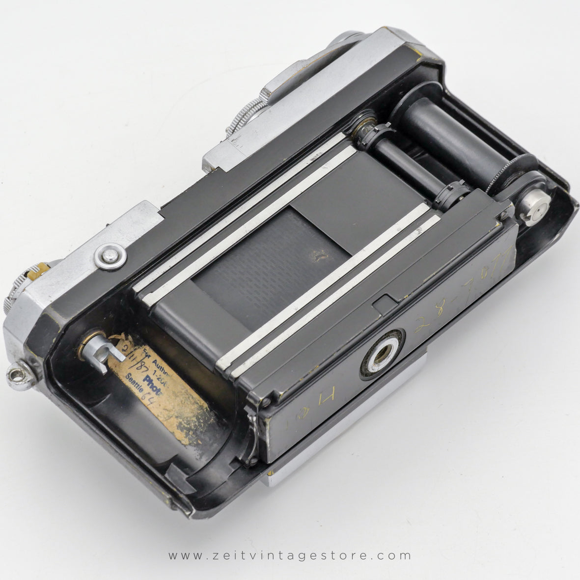 NIKON F + STANDARD PRISM FINDER