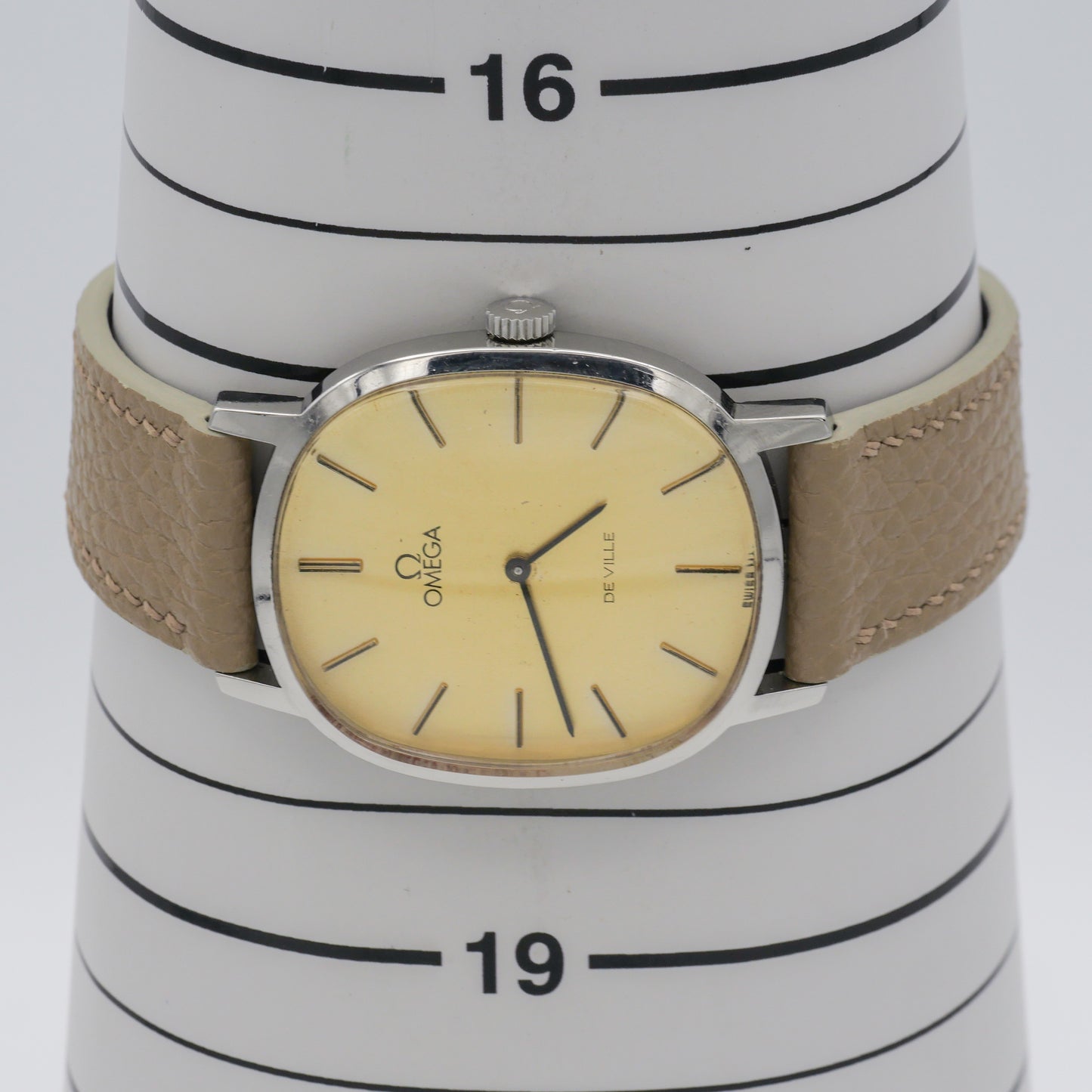 OMEGA DE VILLE REF. 111.0148