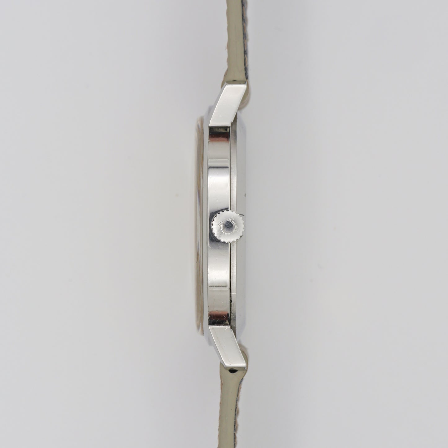 OMEGA DE VILLE REF. 111.0148