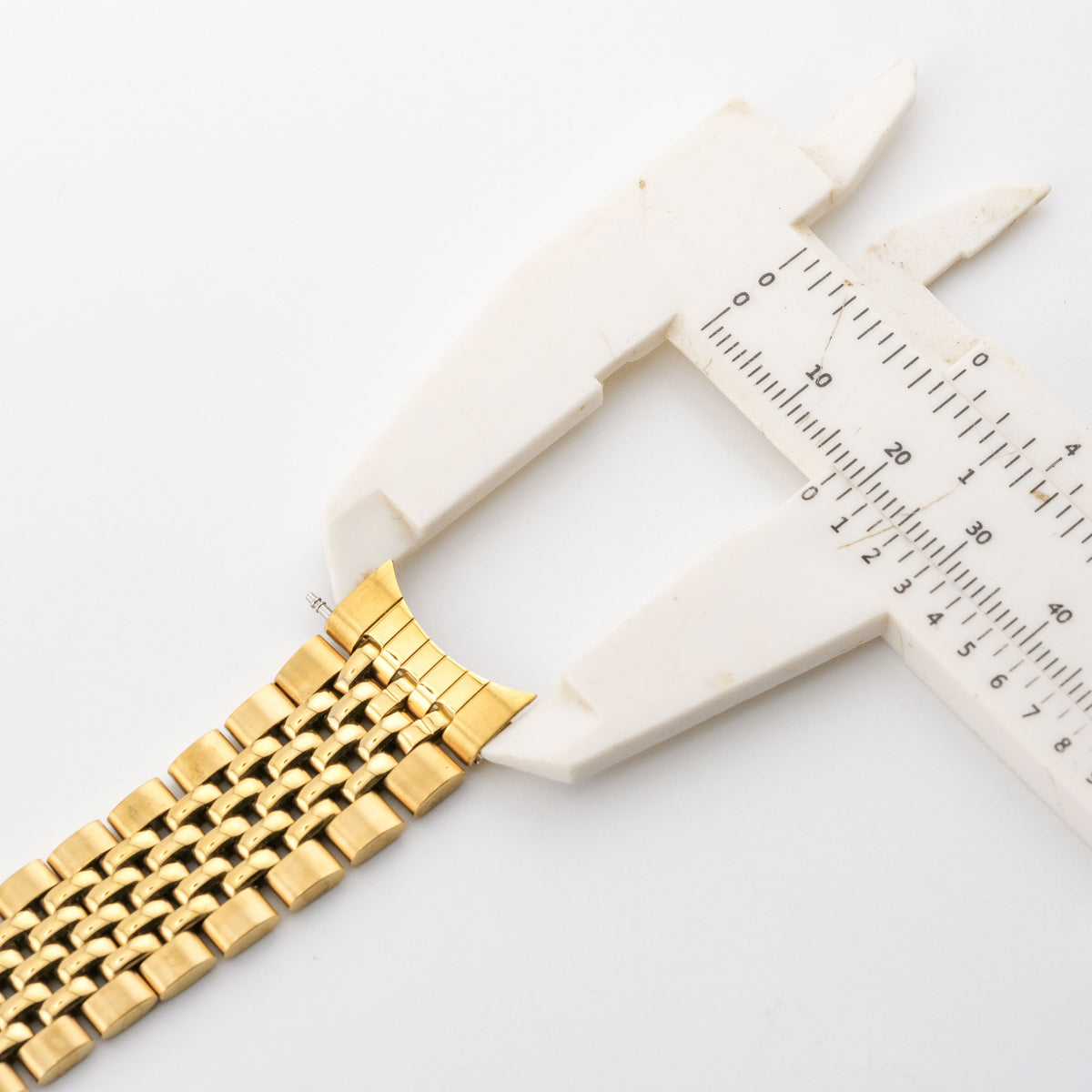OMEGA "BEADS OF RICE" BRACELET REF. 1502