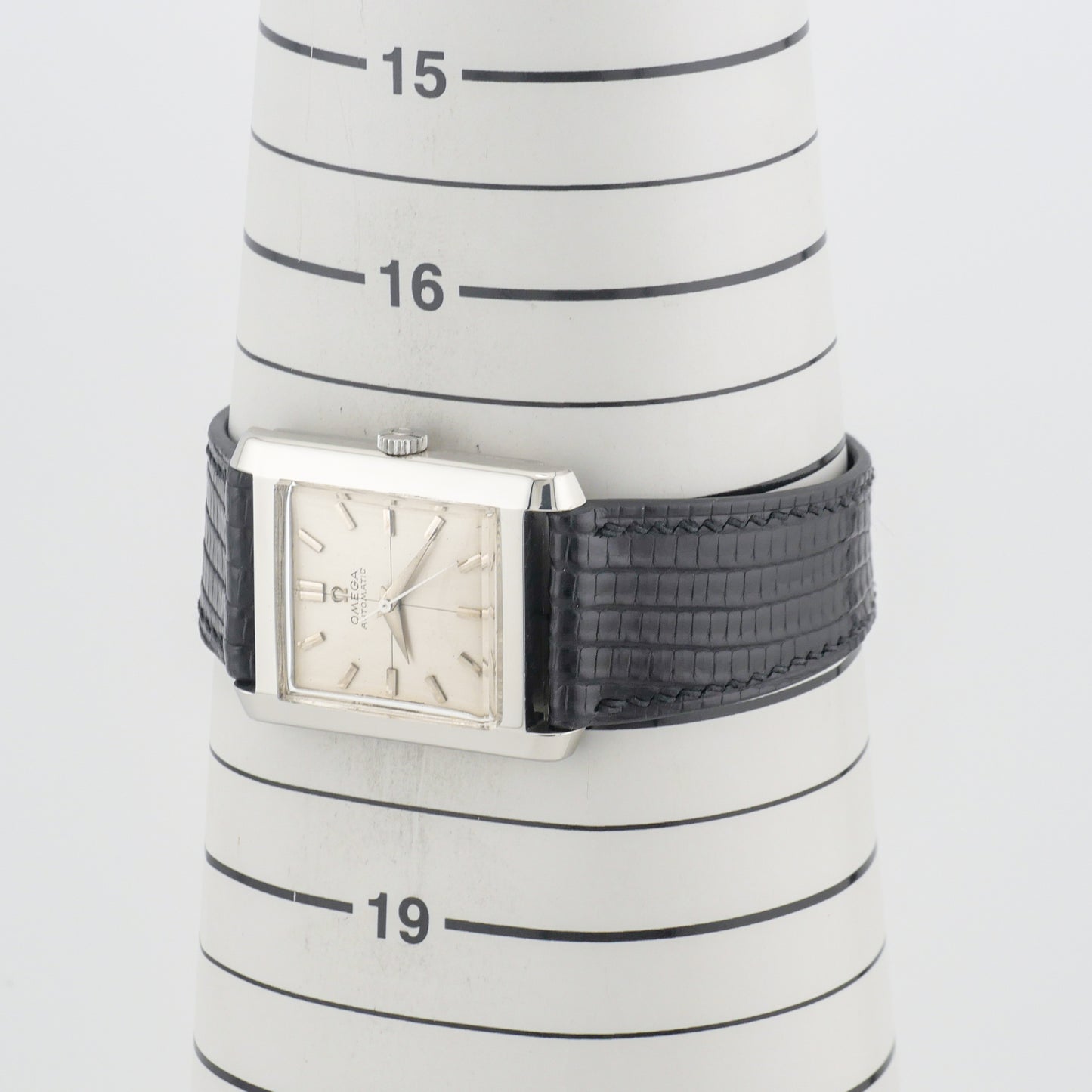 OMEGA CLASSIC AUTOMATIC REF. 3999-SC-61