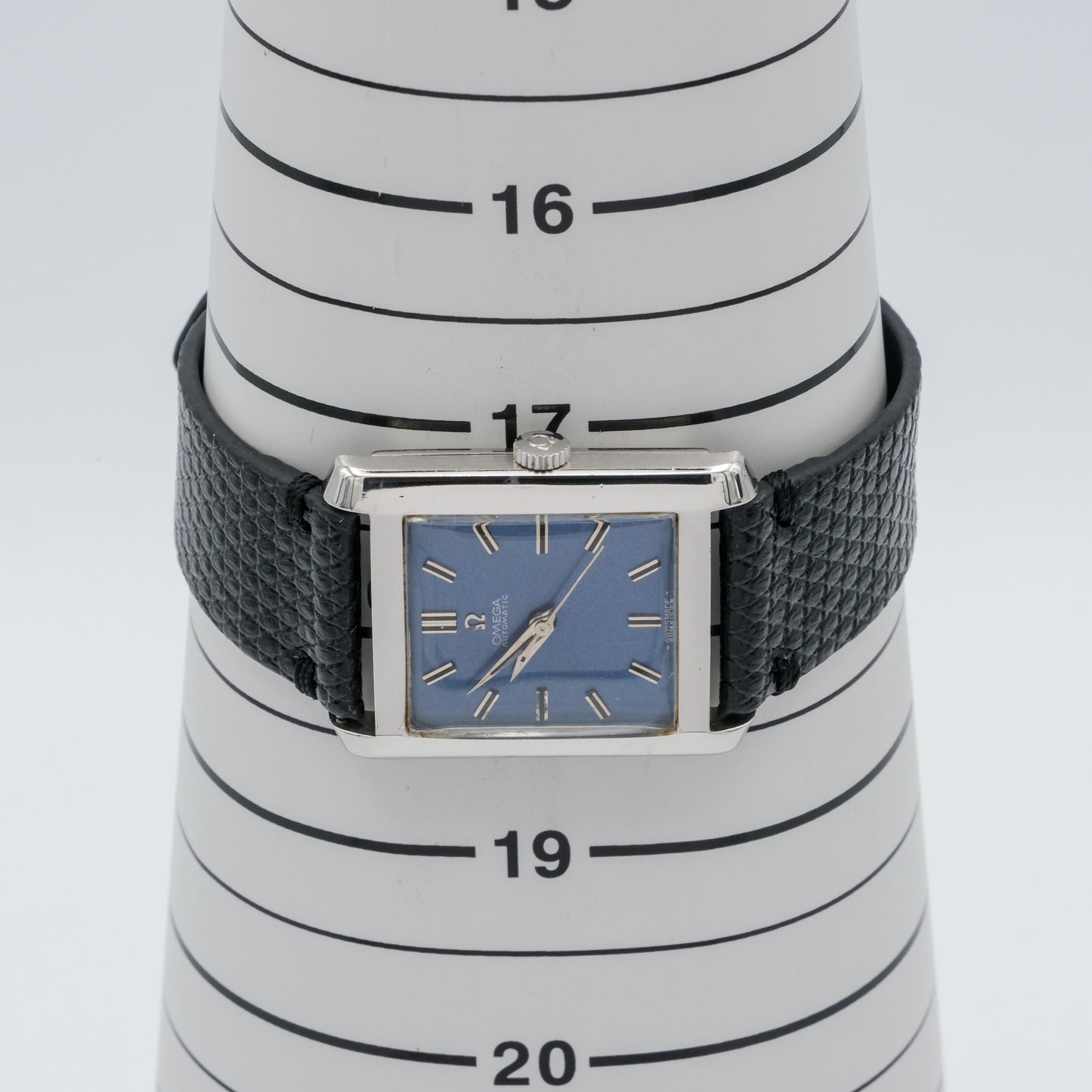 OMEGA AUTOMATIC REF. 3999-SC-61