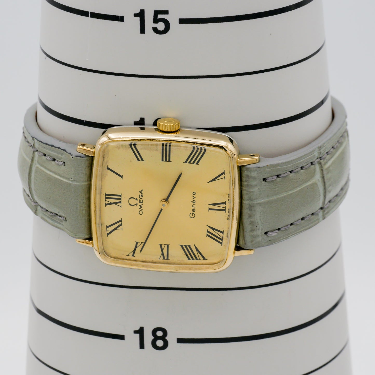 OMEGA GENÈVE REF. 511.415
