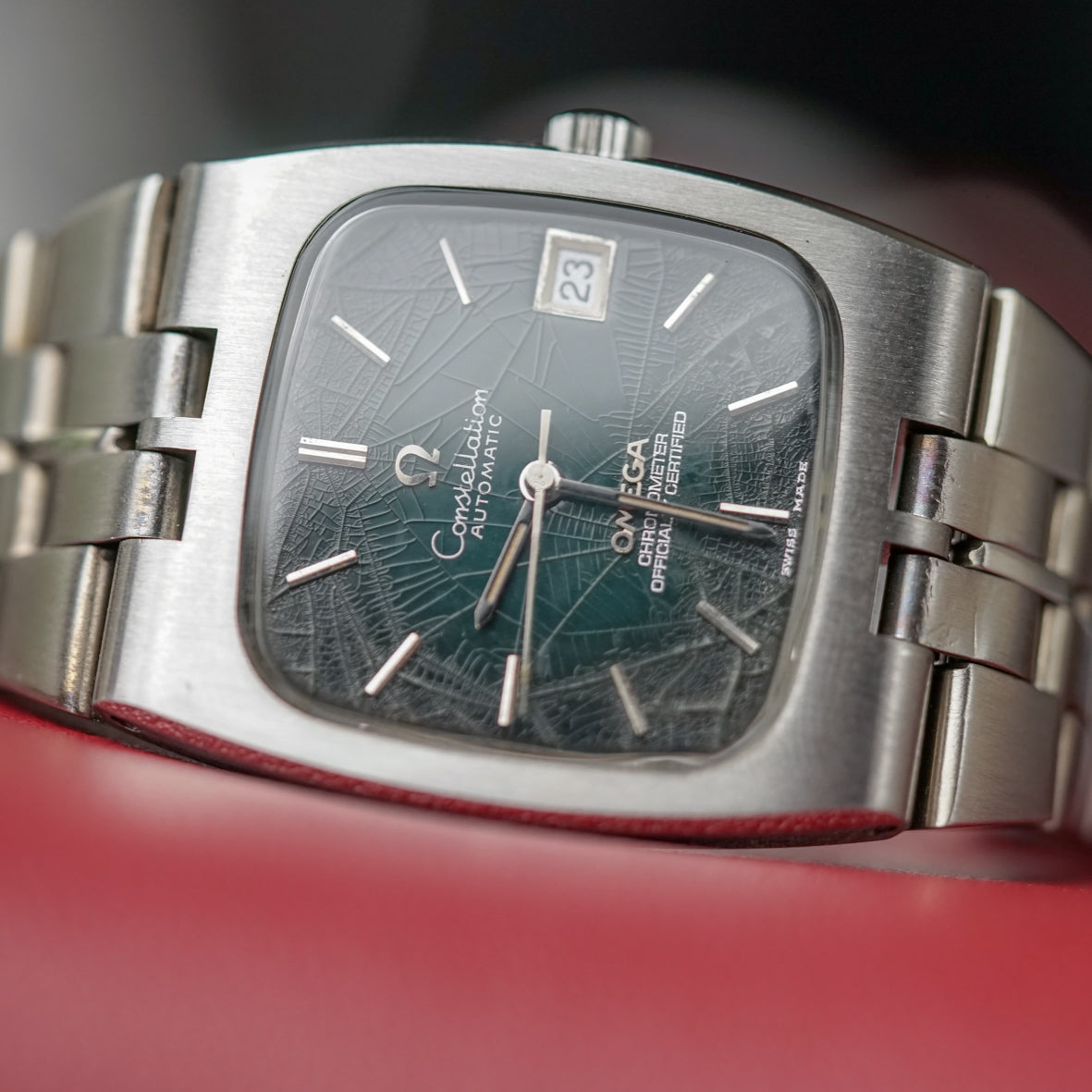 OMEGA CONSTELLATION AUTOMATIC CHRONOMETER DATE SPIDER'S WEB DARK GREEN DIAL REF. 168.059