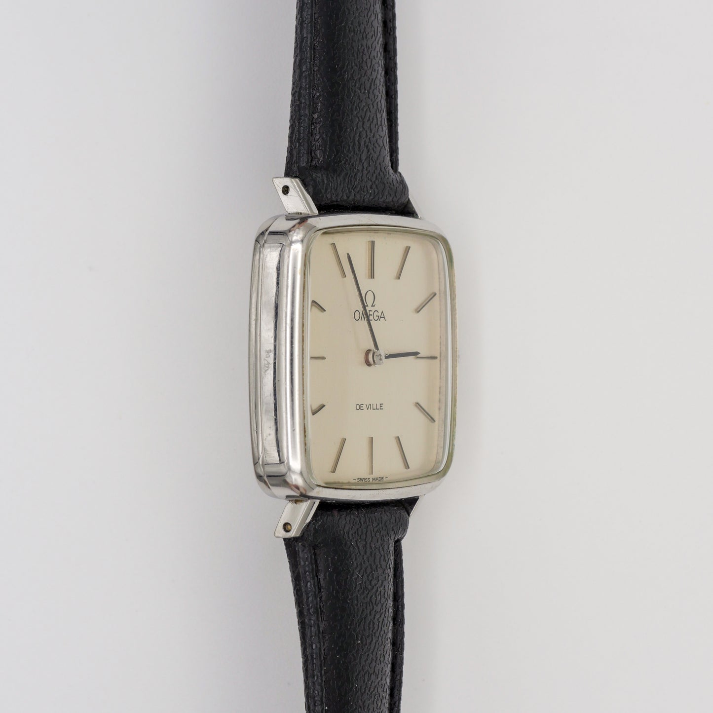 OMEGA GENÈVE REF. 511.415