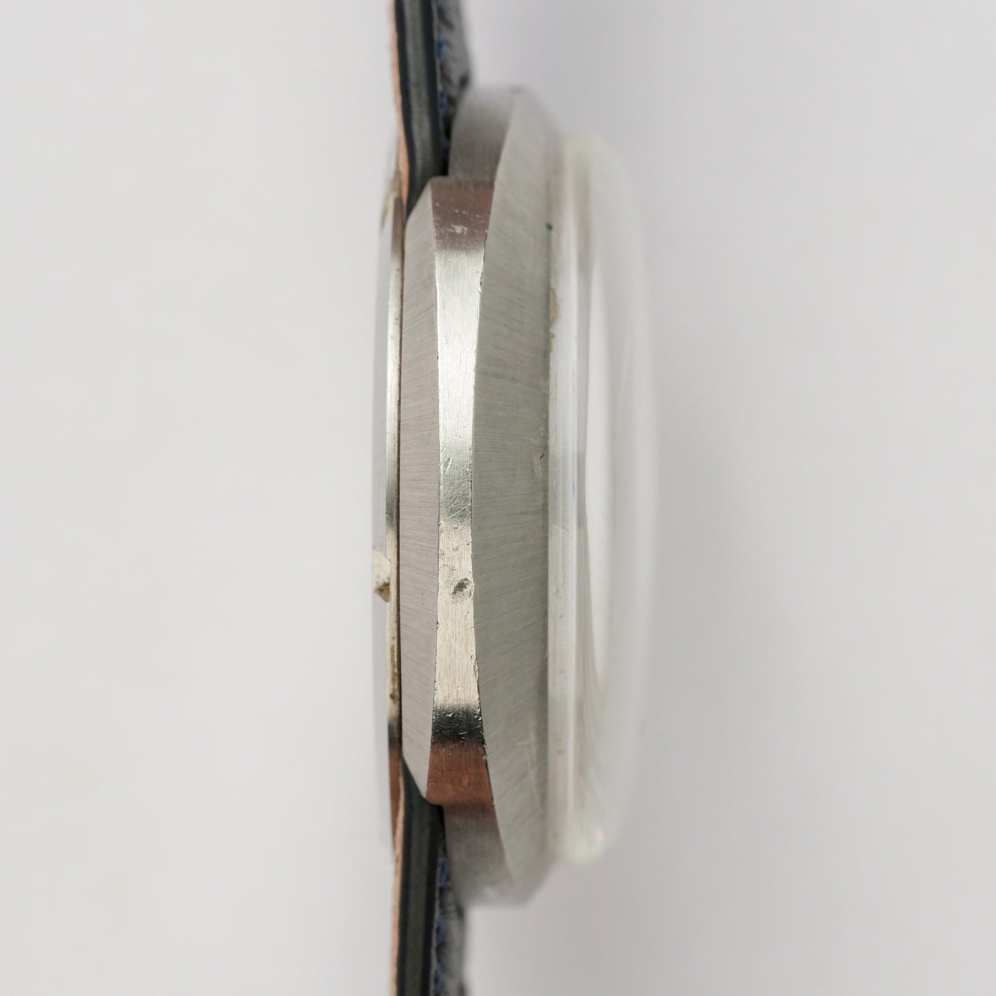 OMEGA GENÈVE DYNAMIC TWO-TONE DIAL REF 166.036