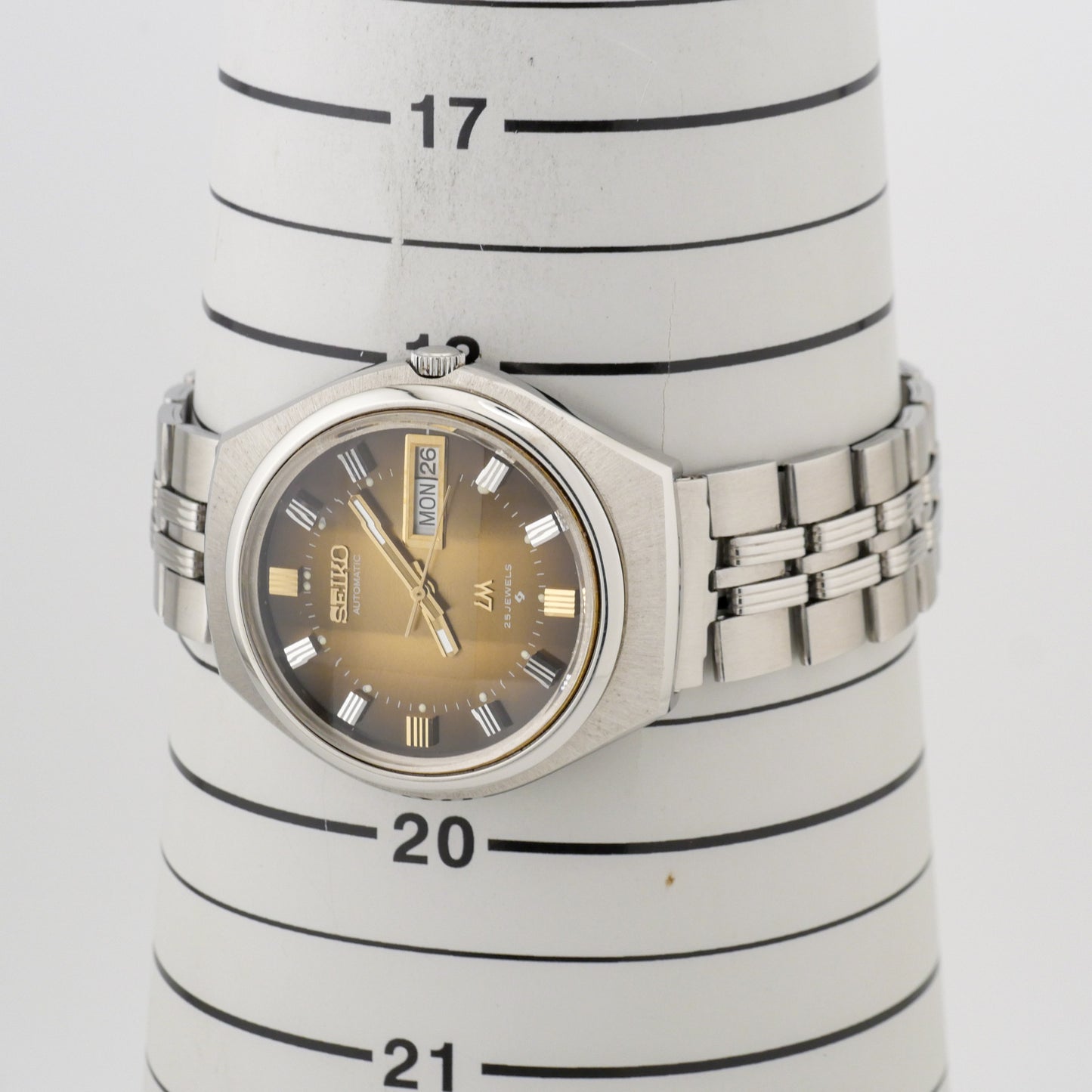 SEIKO LORD MATIC LM 25 JEWELS AUTOMATIC REF. 5606-7300