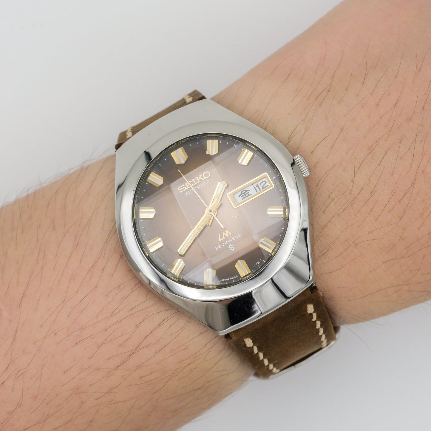 SEIKO LORD MATIC LM 23 JEWELS AUTOMATIC FACETED CRYSTAL REF. 5606-7360