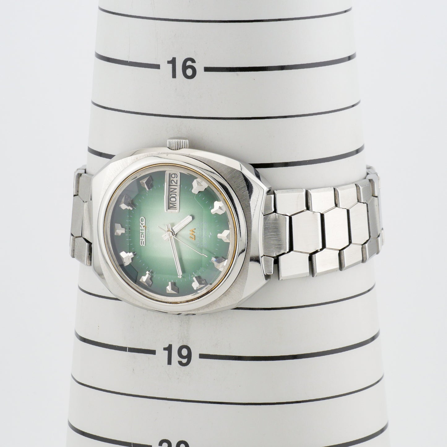SEIKO LORD MATIC LM SPECIAL 23 JEWELS AUTOMATIC REF. 5216-6000