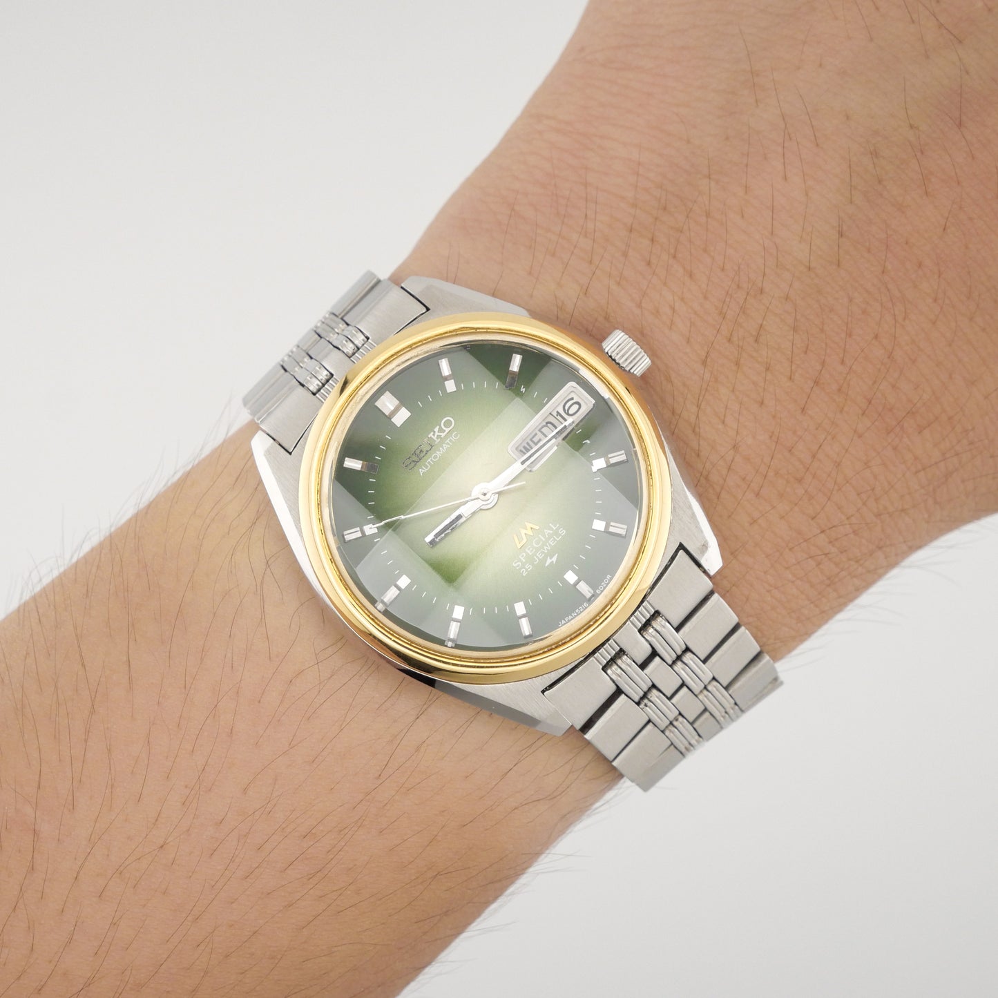 SEIKO LORD MATIC LM SPECIAL 25 JEWELS AUTOMATIC REF. 5216-6010
