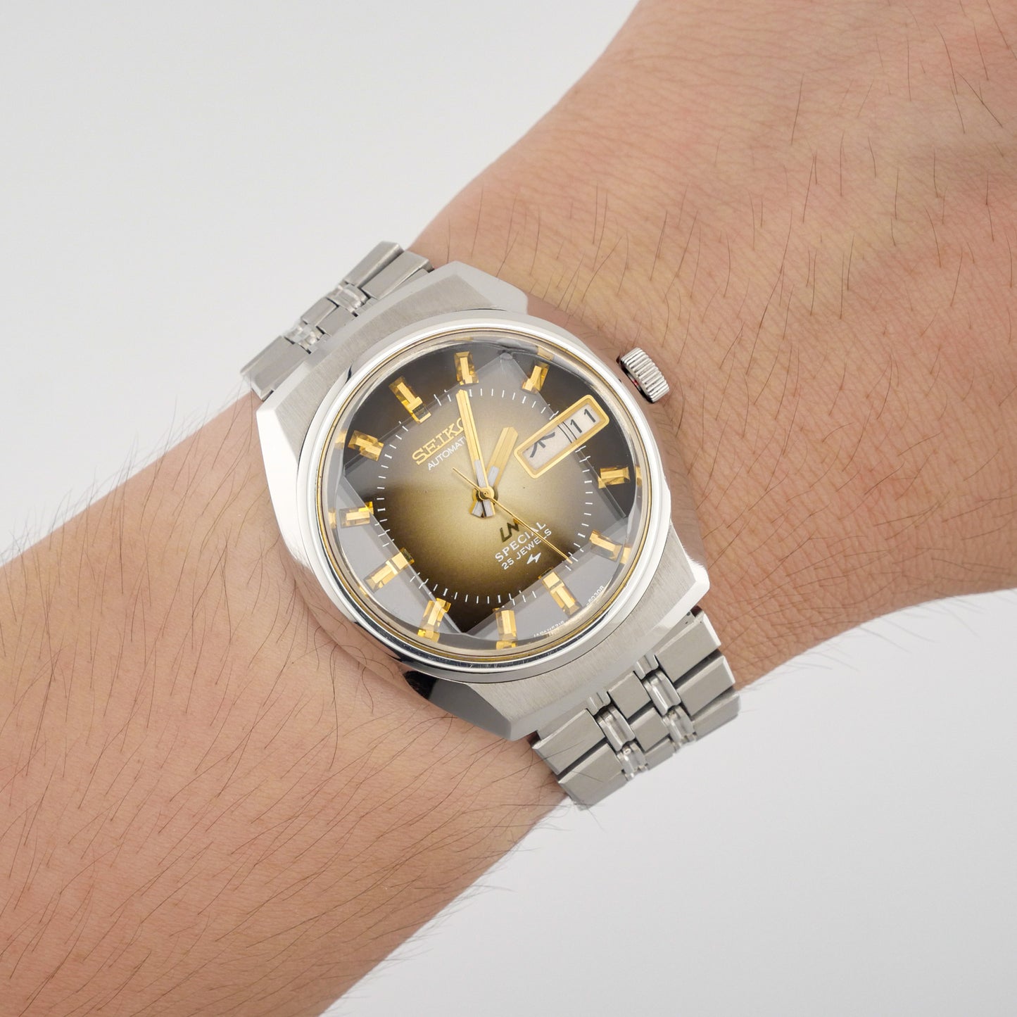 SEIKO LORD MATIC LM SPECIAL 25 JEWELS AUTOMATIC REF. 5216-6020