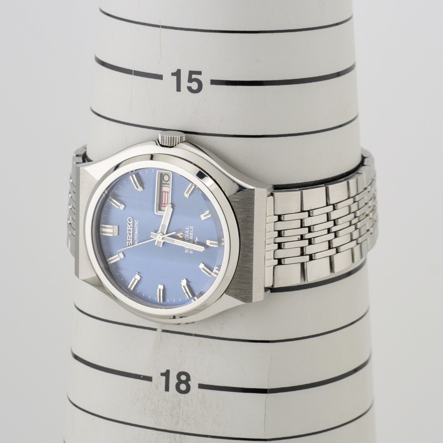 SEIKO LORD MATIC LM SPECIAL 23 JEWELS AUTOMATIC REF. 5216-7040