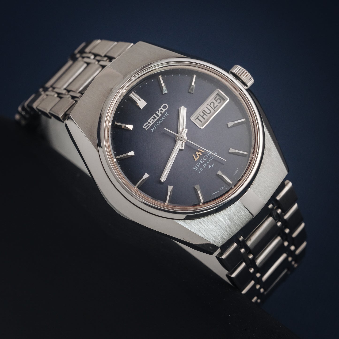 SEIKO LORD MATIC LM SPECIAL 25 JEWELS AUTOMATIC REF. 5216-7090