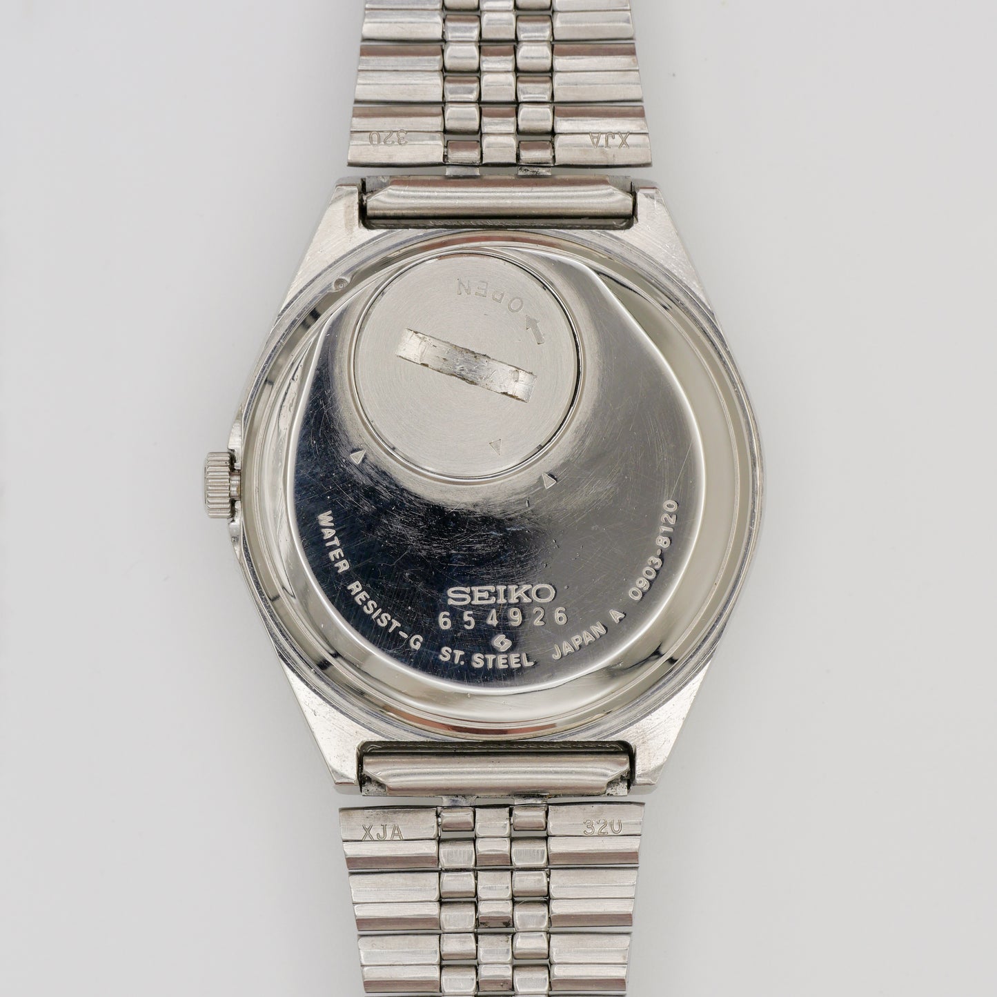 SEIKO QUARTZ TYPE II FUMÉ GREEN/YELLOW LINEN DIAL REF. 0903-8120