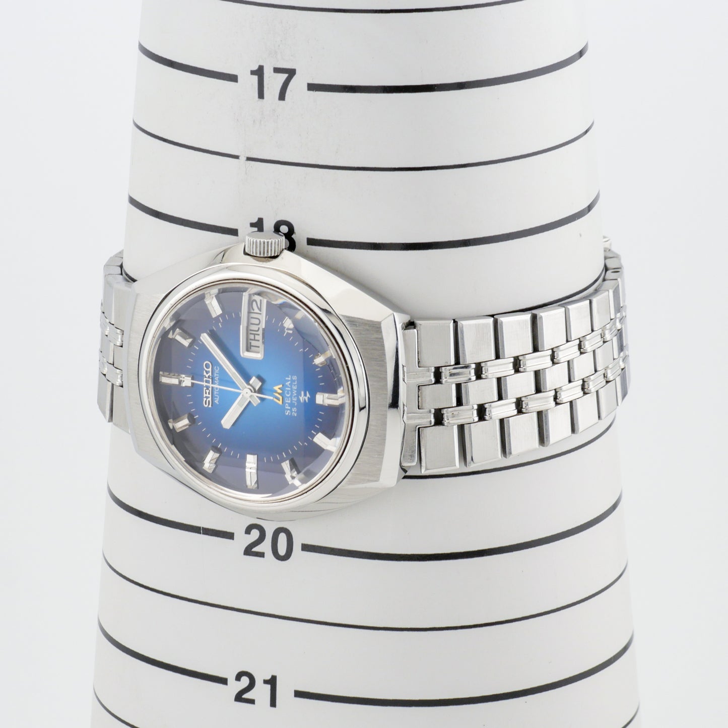 SEIKO LORD MATIC LM SPECIAL 23 JEWELS AUTOMATIC REF. 5216-6020