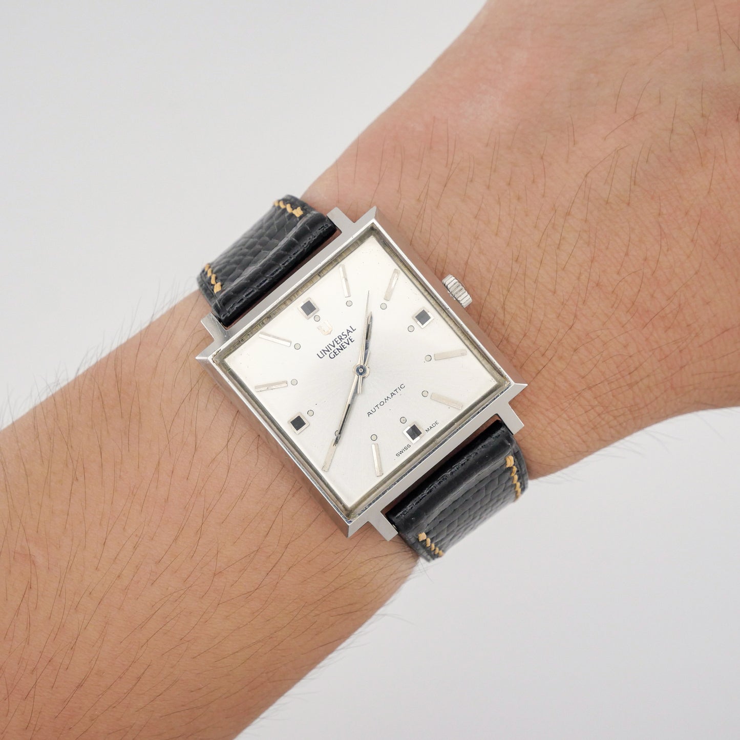 UNIVERSAL GENÈVE SUPER-MICROTOR AUTOMATIC REF. 235105-1