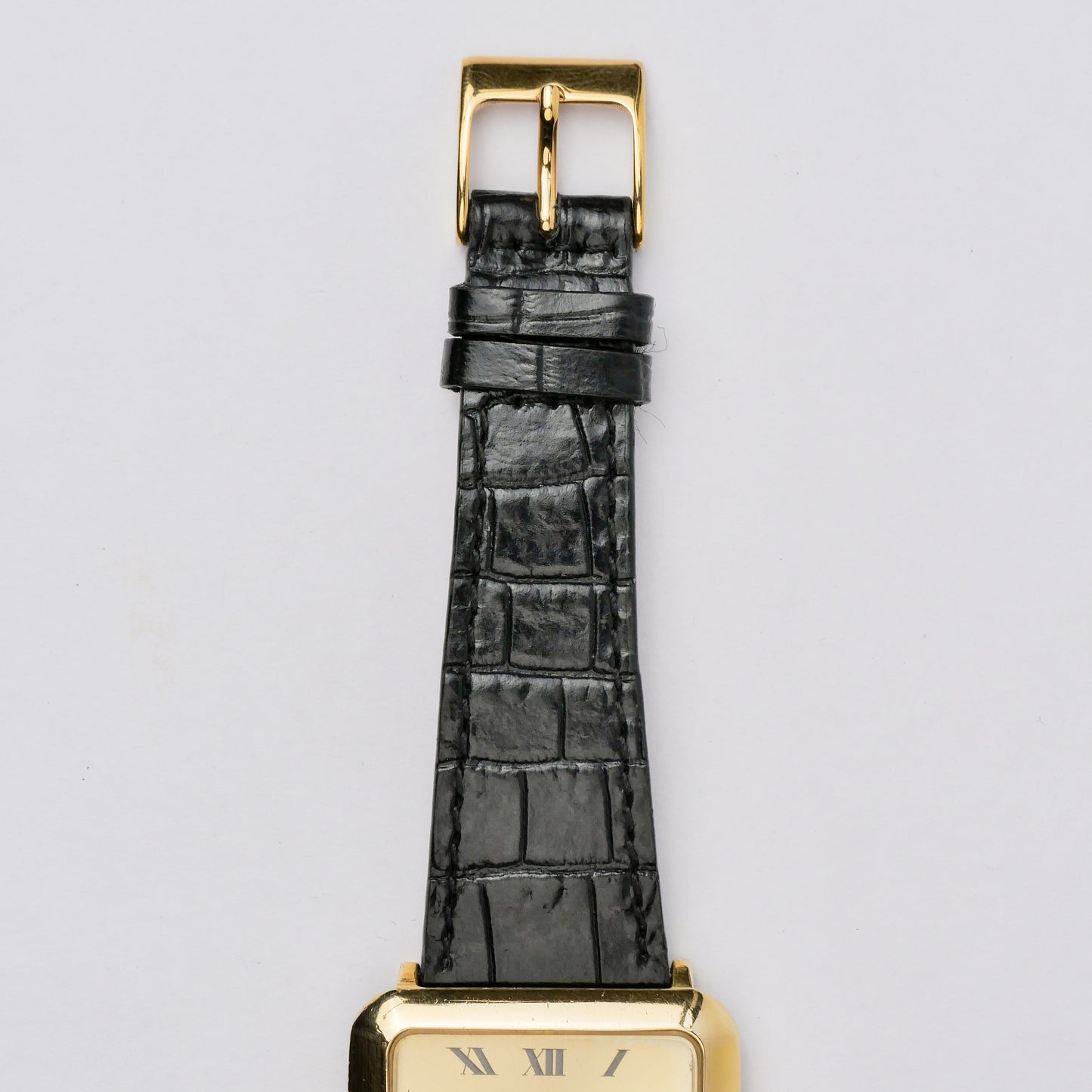 UNIVERSAL GENÈVE GILT SHADOW AUTOMATIC ULTRA-THIN REF. 566143