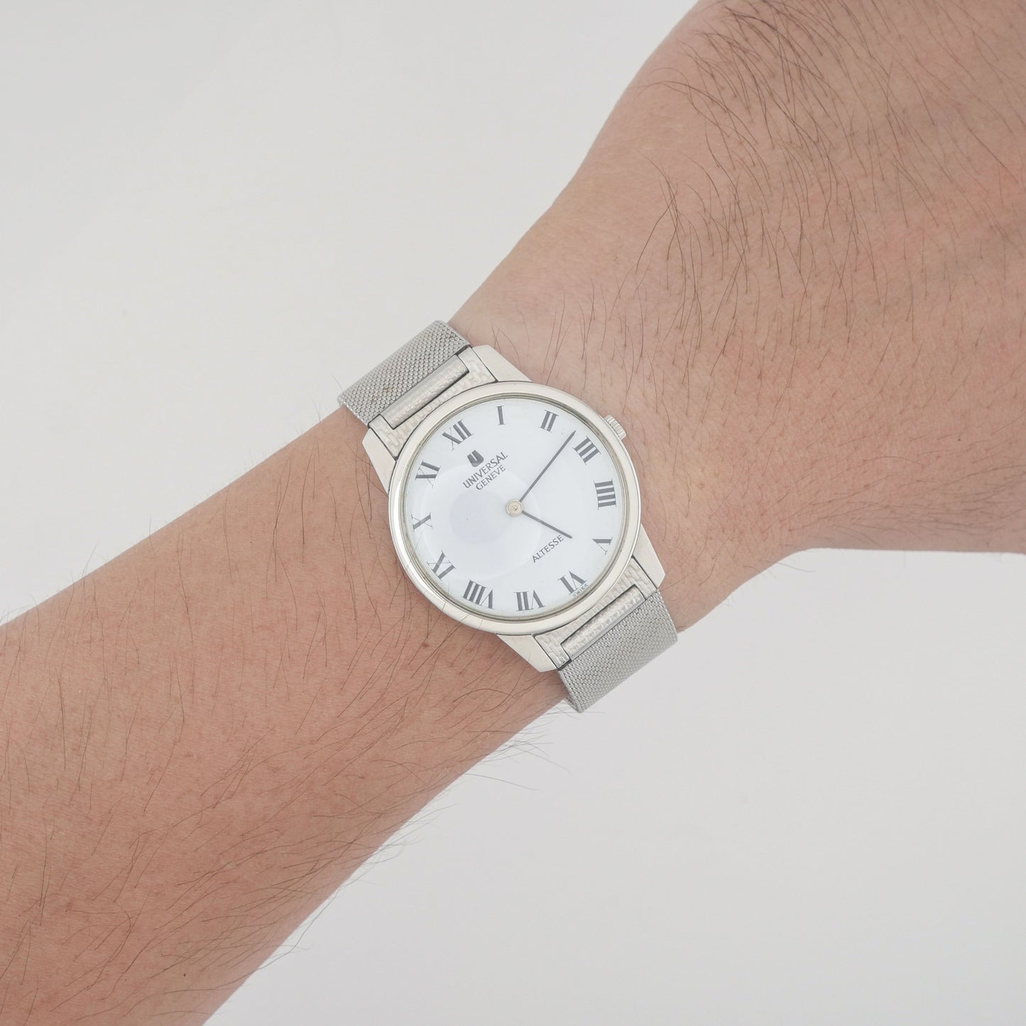 UNIVERSAL GENÈVE ALTESSE REF. 842101
