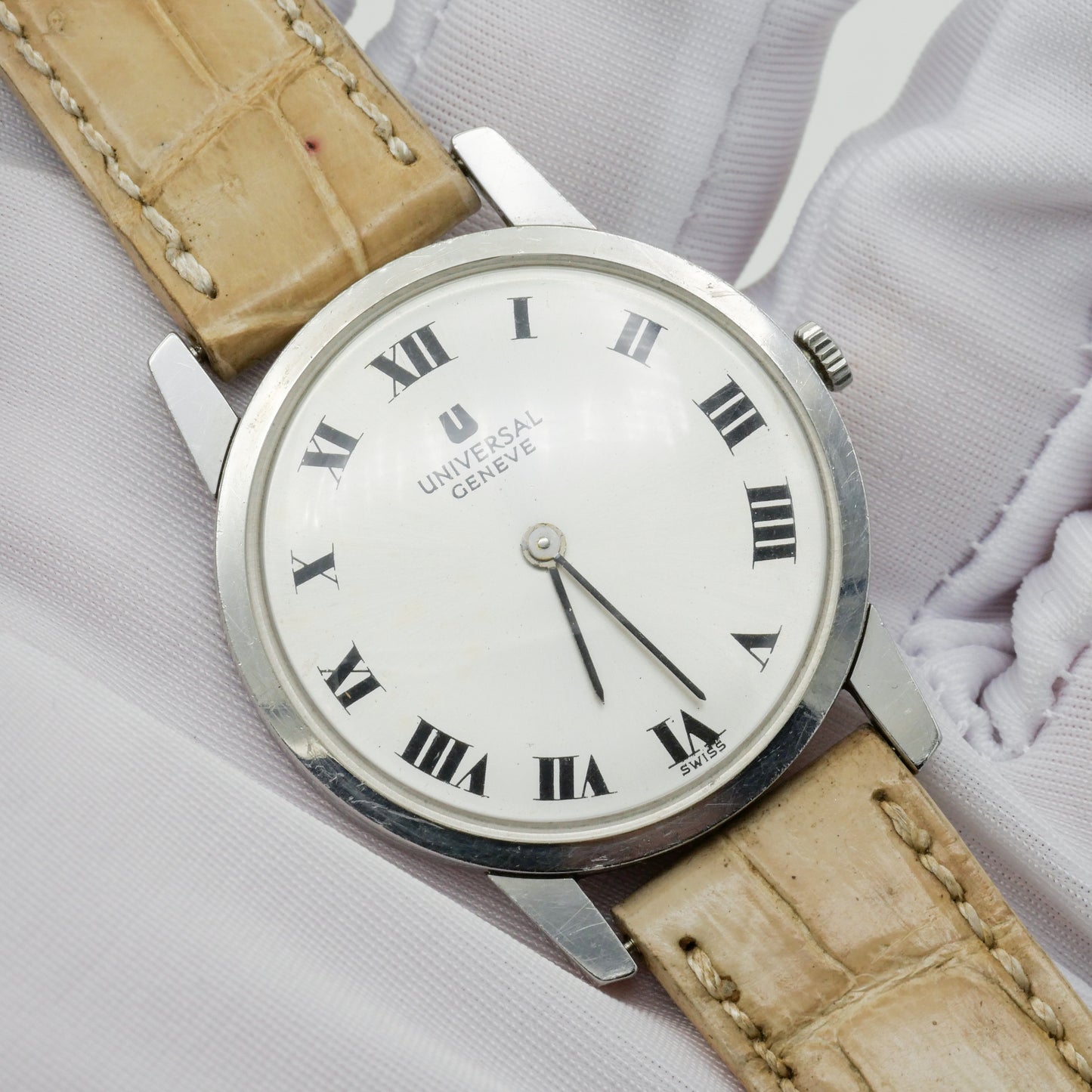 UNIVERSAL GENÈVE REF. 842101