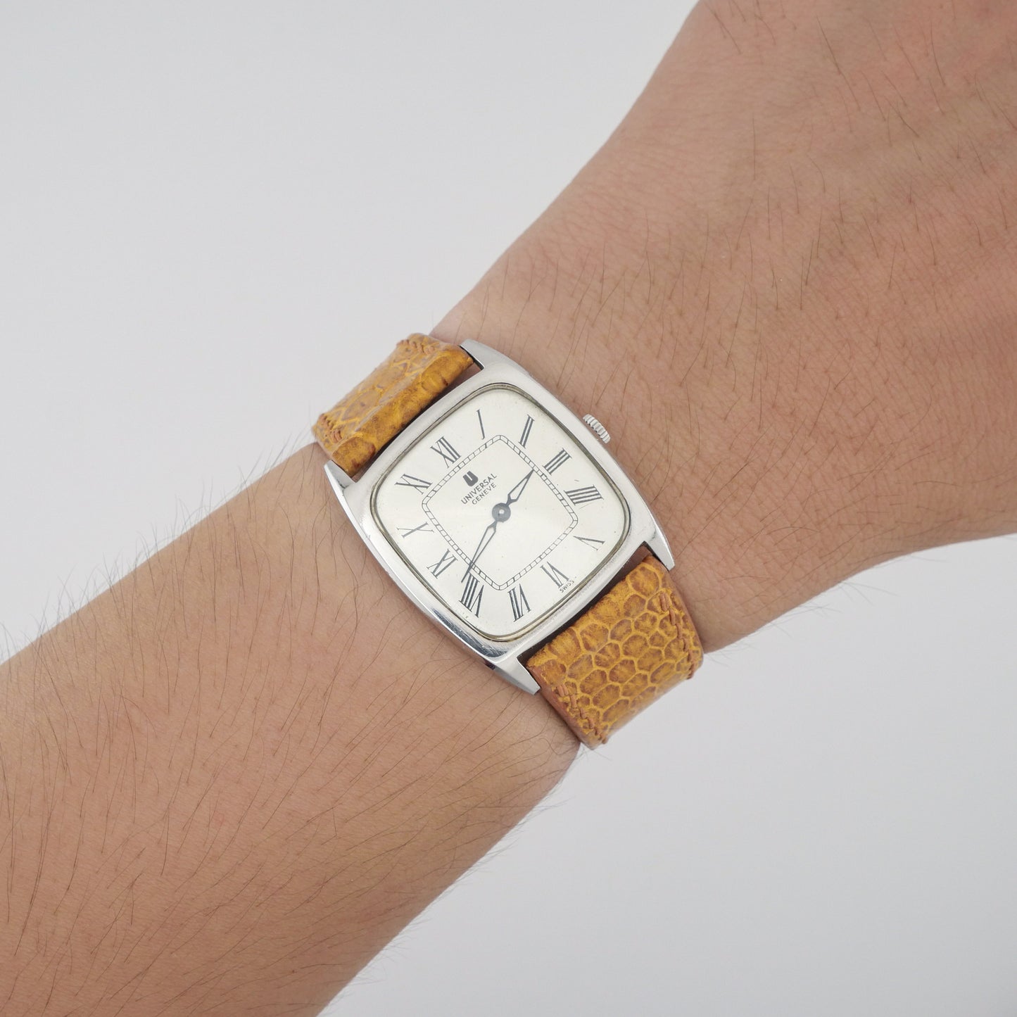 UNIVERSAL GENÈVE REF. 842114