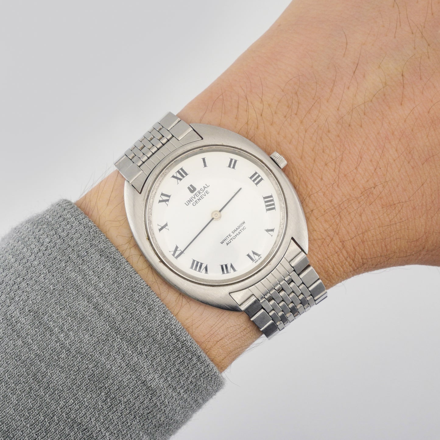 UNIVERSAL GENÈVE WHITE SHADOW AUTOMATIC REF. 866102