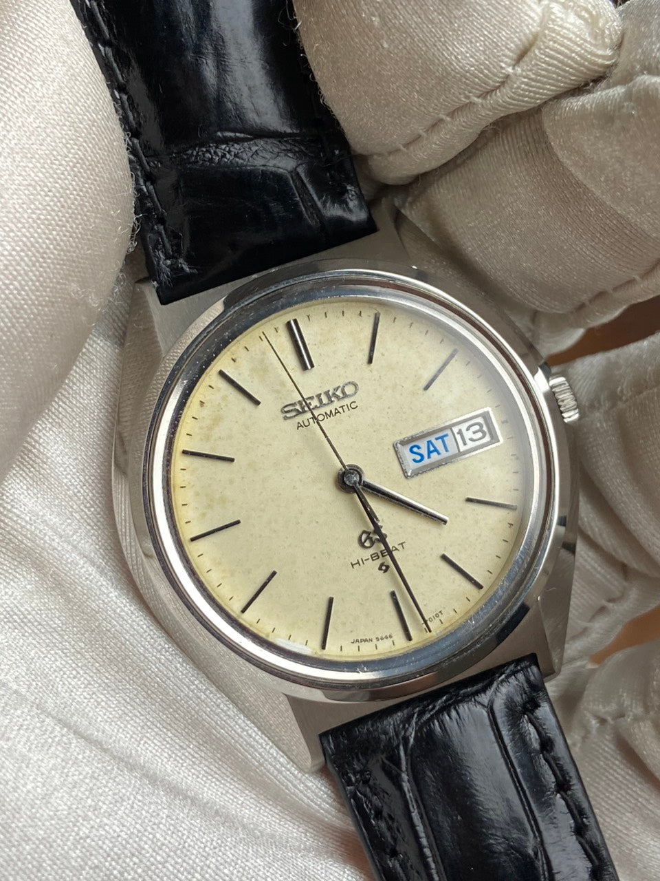 GRAND SEIKO AUTOMATIC HI-BEAT DAY DATE REF. 5646-7010