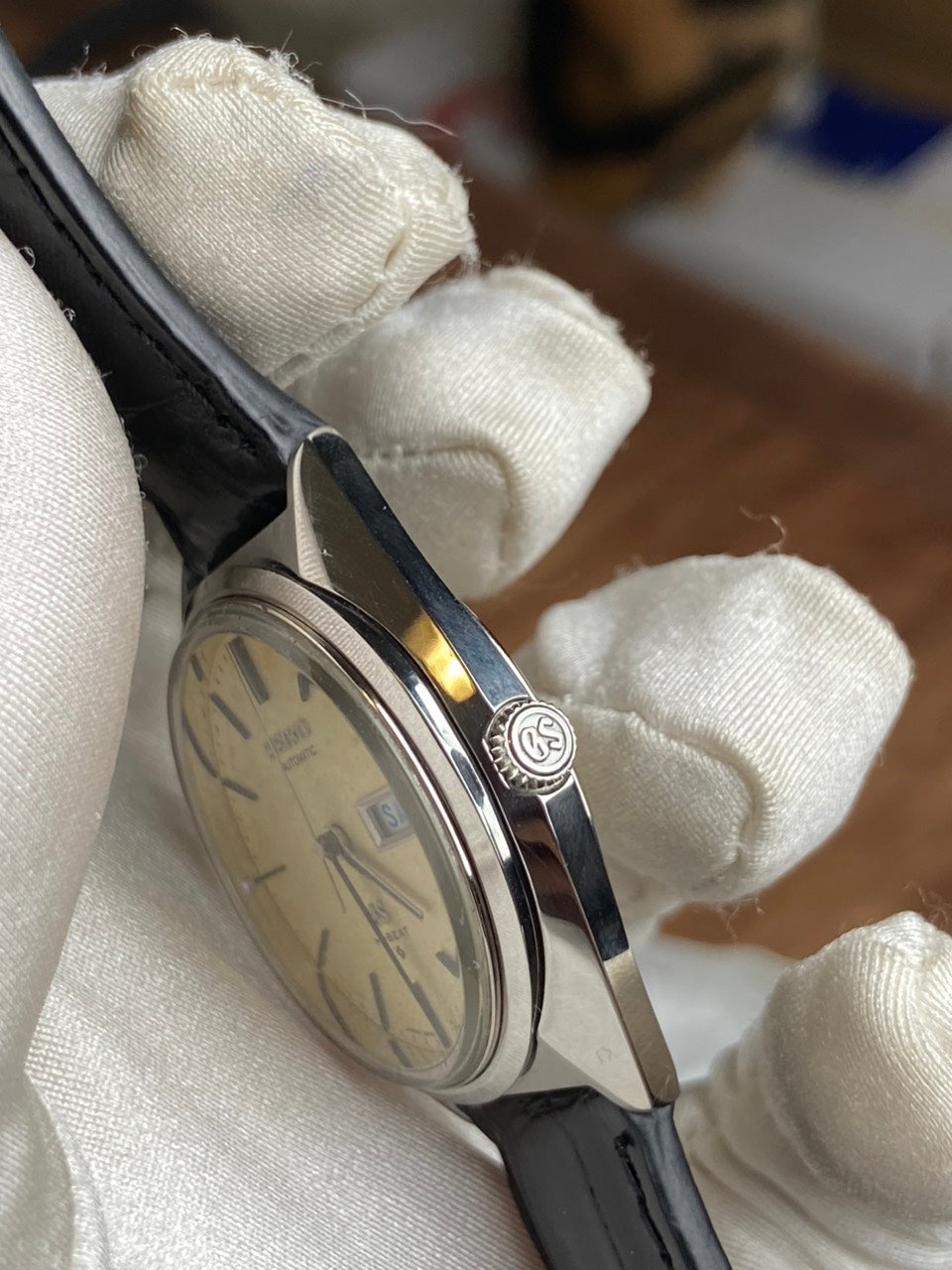 GRAND SEIKO AUTOMATIC HI-BEAT DAY DATE REF. 5646-7010