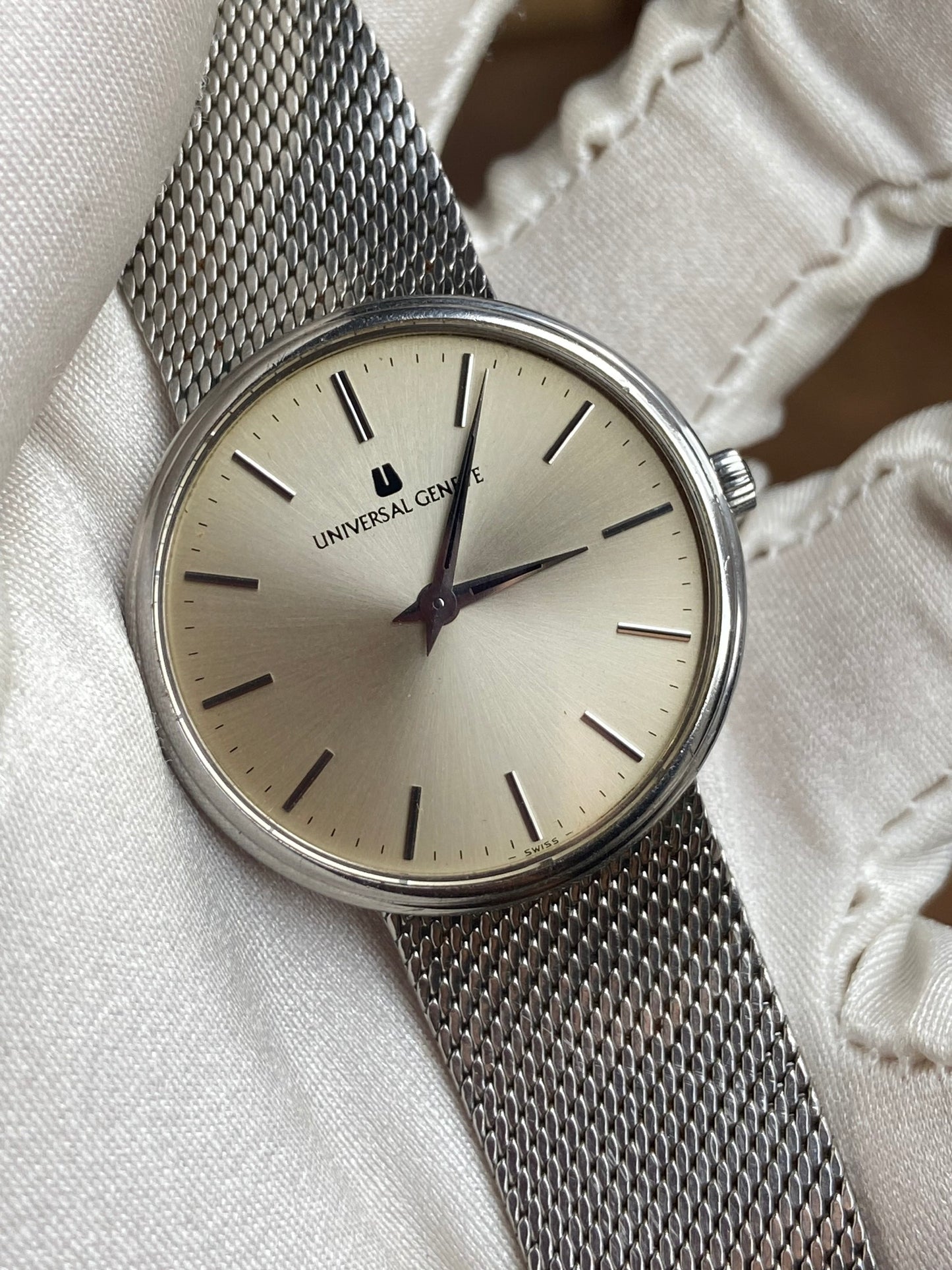 UNIVERSAL GENÈVE LADIES REF. 842005