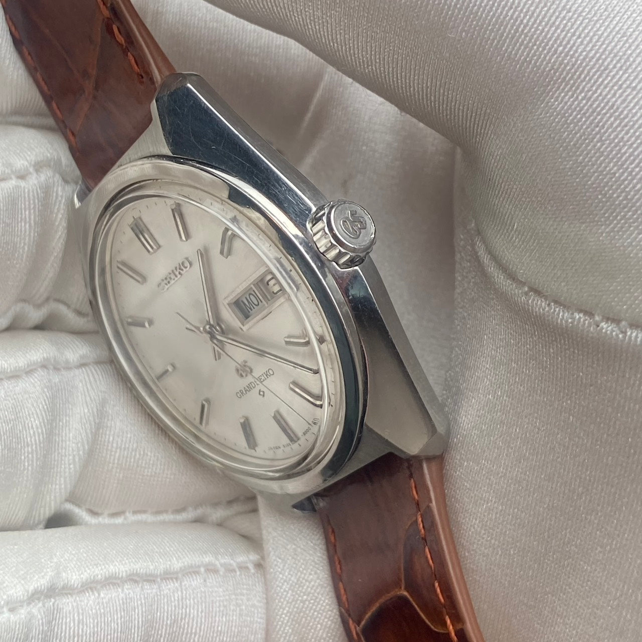 GRAND SEIKO AUTOMATIC DAY DATE HI-BEAT 36000 REF. 6146-8000
