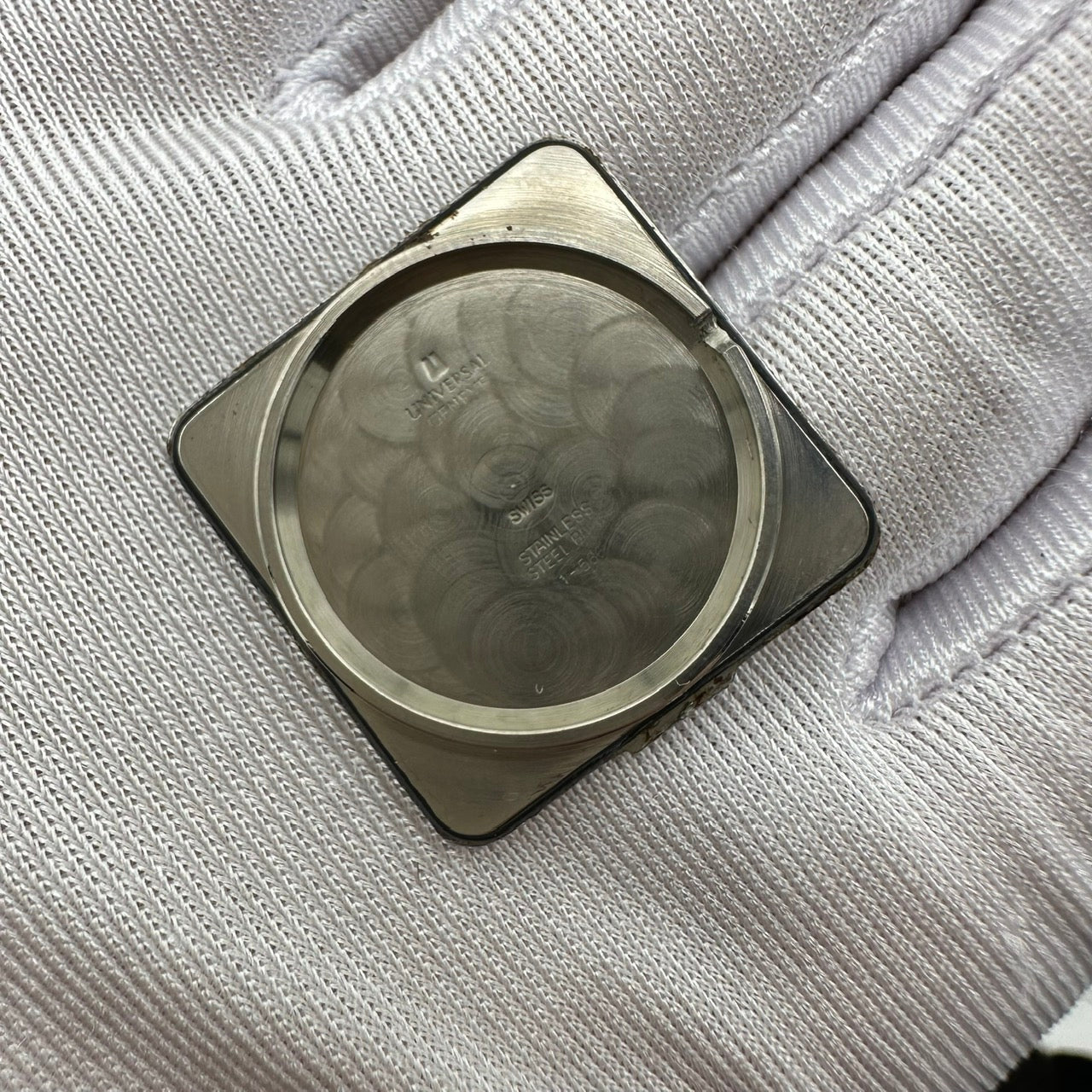 UNIVERSAL GENÈVE REF. 542203
