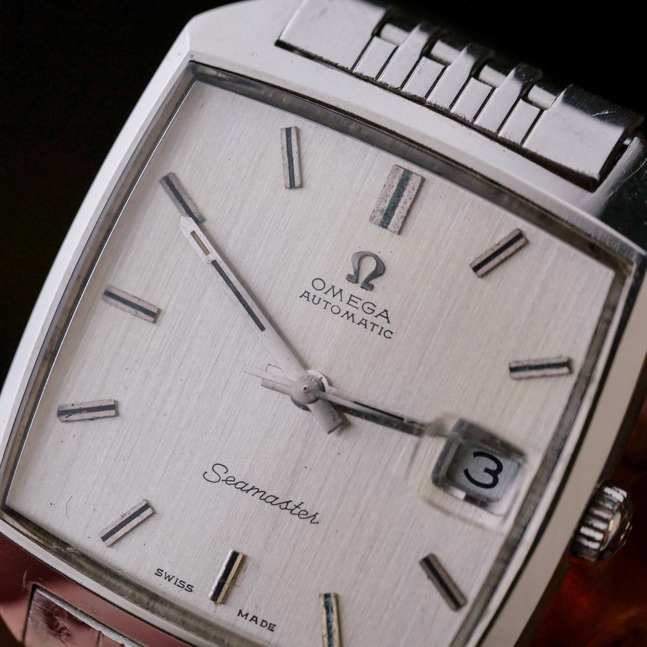 OMEGA SEAMASTER AUTOMATIC LINEN SILVER DIAL REF. 166.042