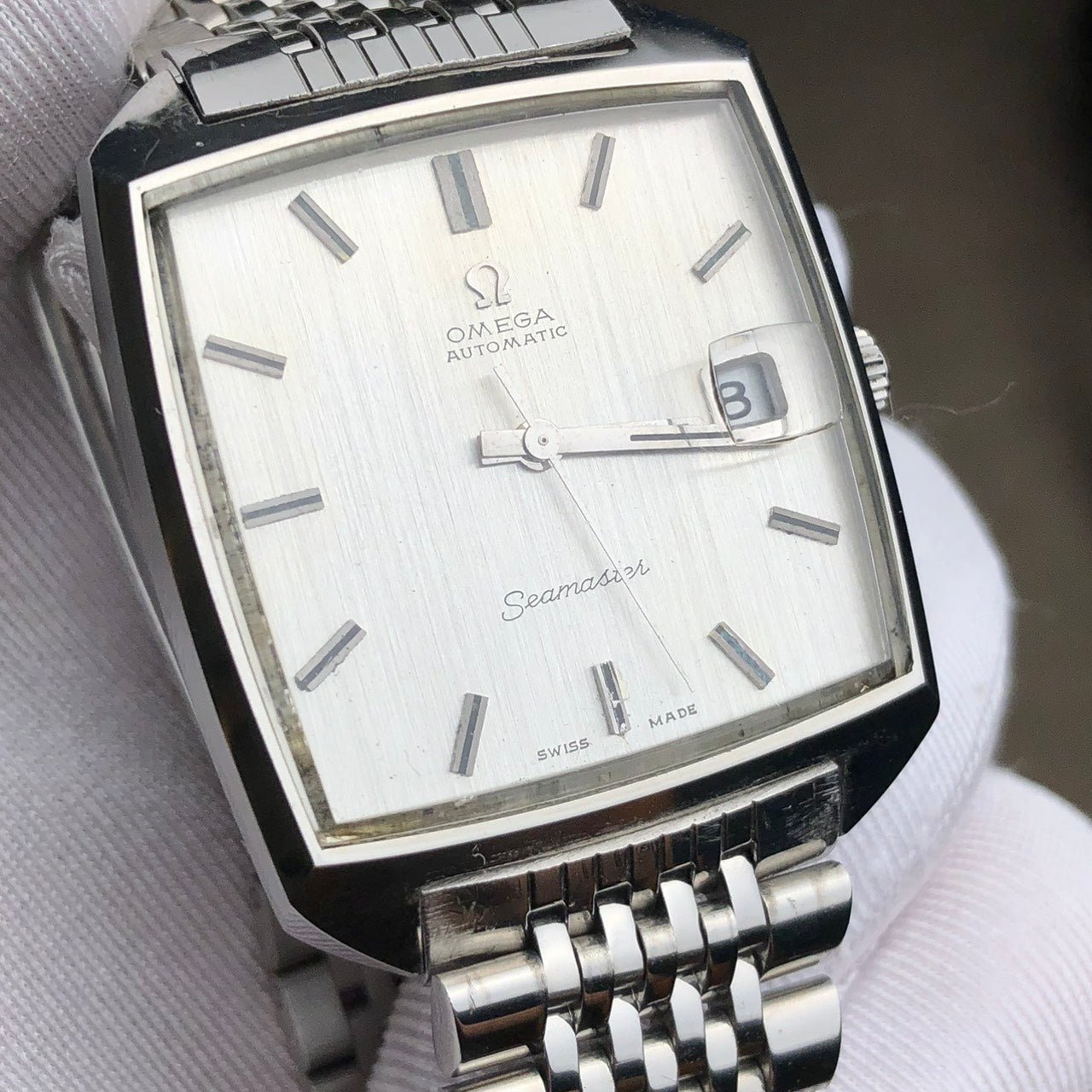OMEGA SEAMASTER AUTOMATIC LINEN SILVER DIAL REF. 166.042