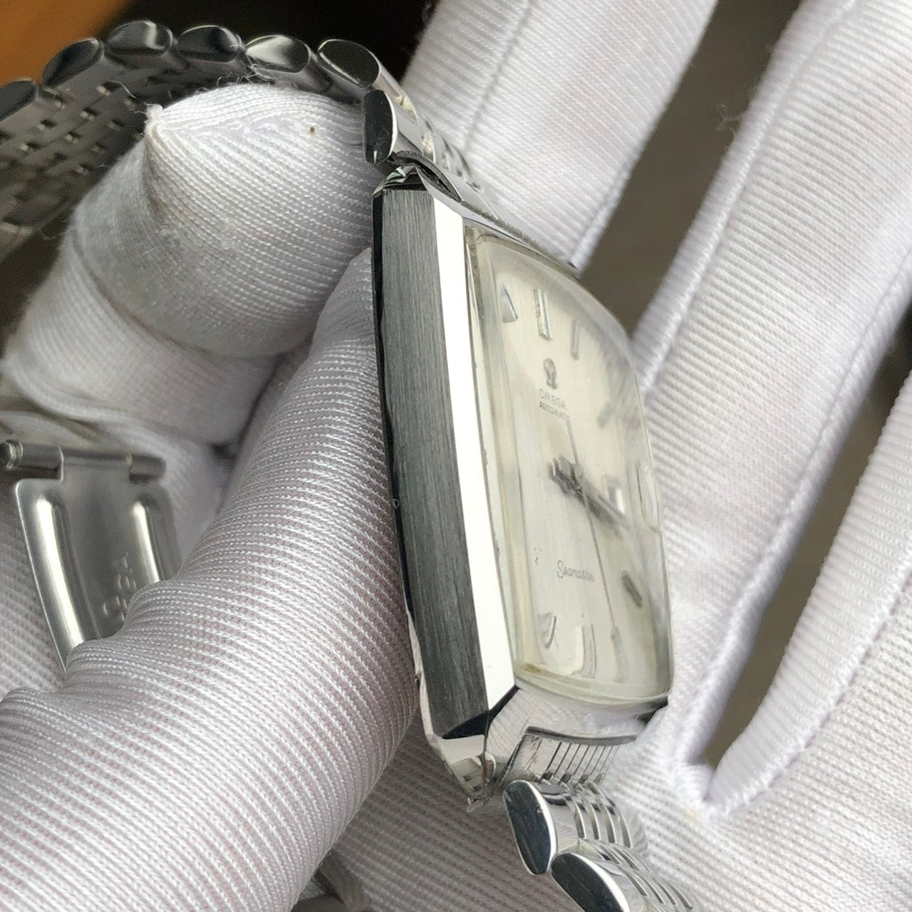 OMEGA SEAMASTER AUTOMATIC LINEN SILVER DIAL REF. 166.042