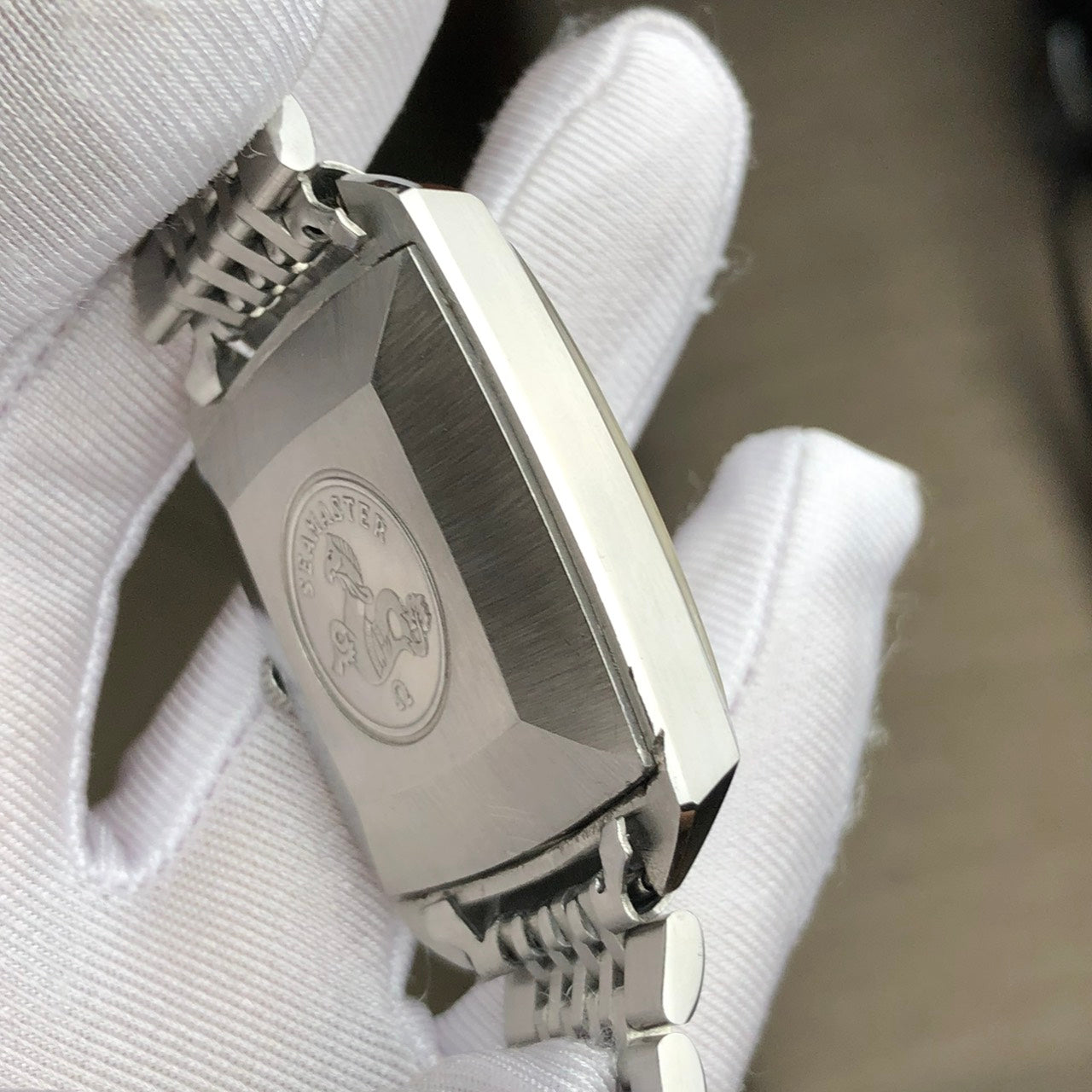 OMEGA SEAMASTER AUTOMATIC LINEN SILVER DIAL REF. 166.042