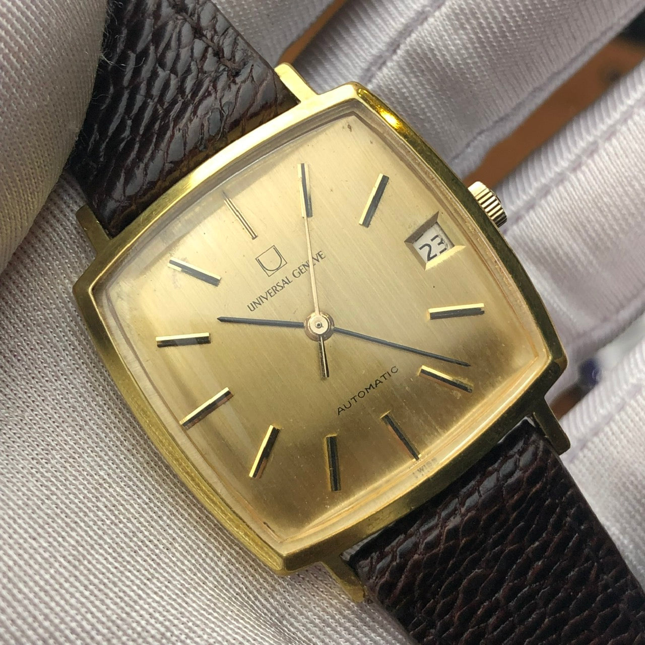 UNIVERSAL GENÈVE AUTOMATIC REF. 569117