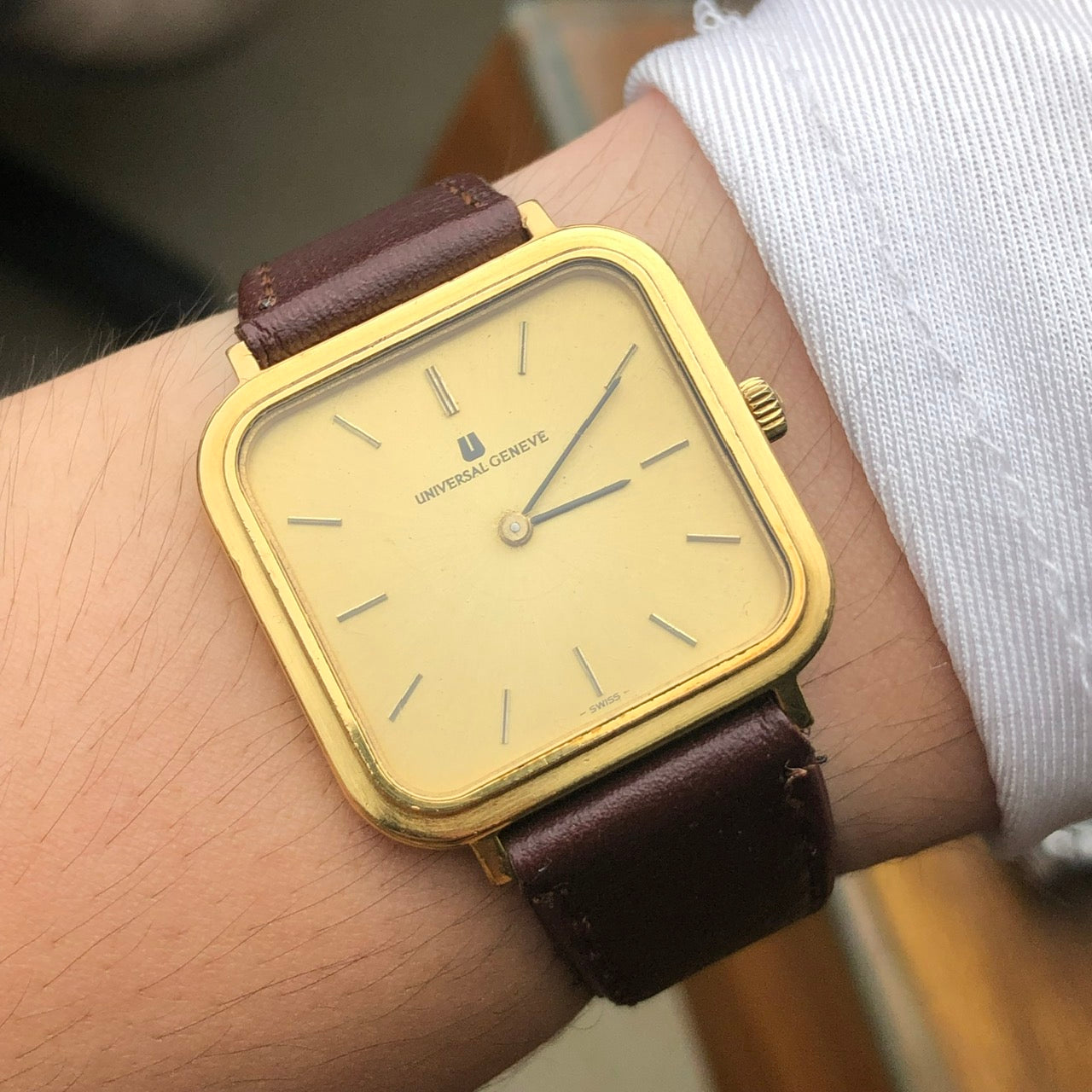 UNIVERSAL GENÈVE REF. 542203