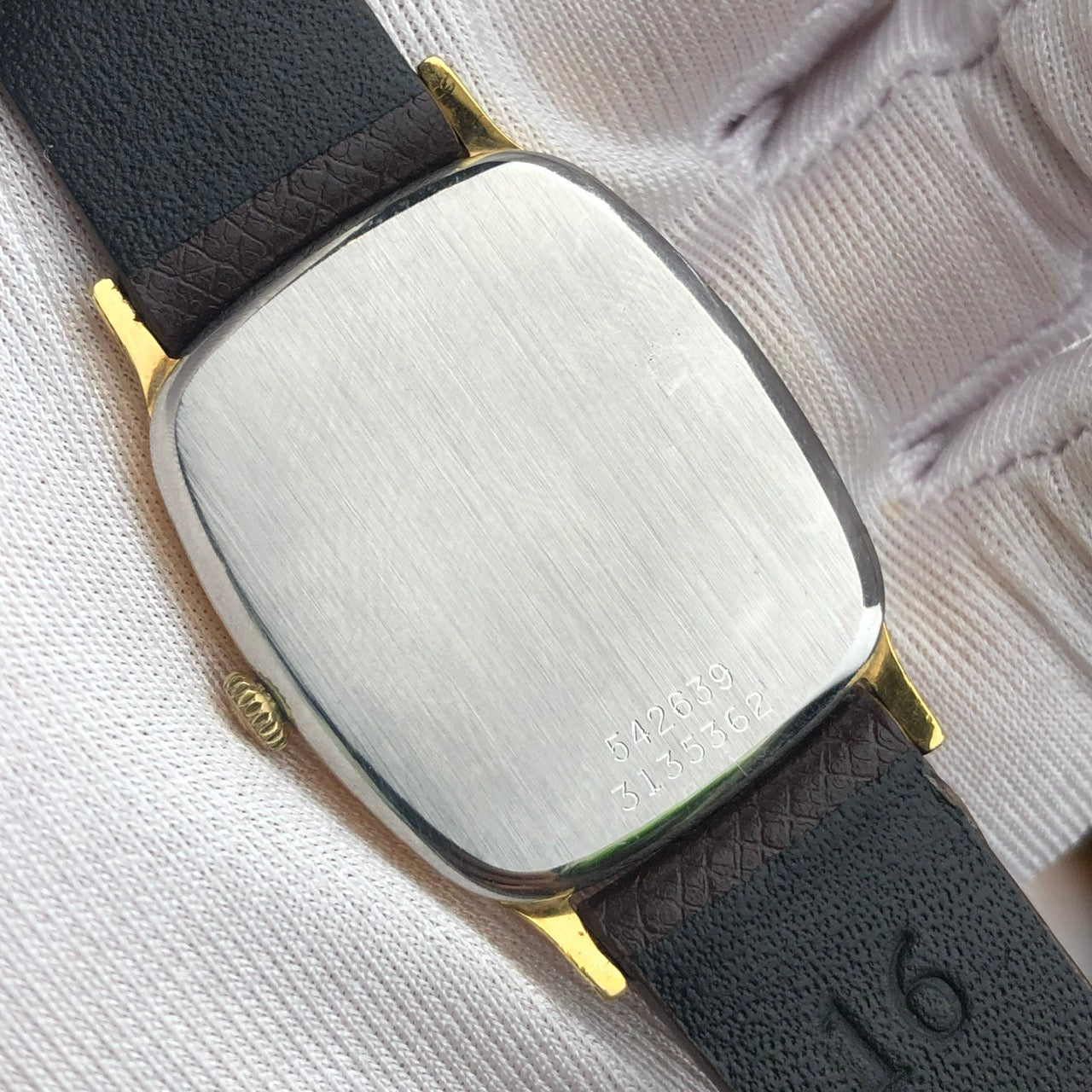 UNIVERSAL GENÈVE REF. 542639