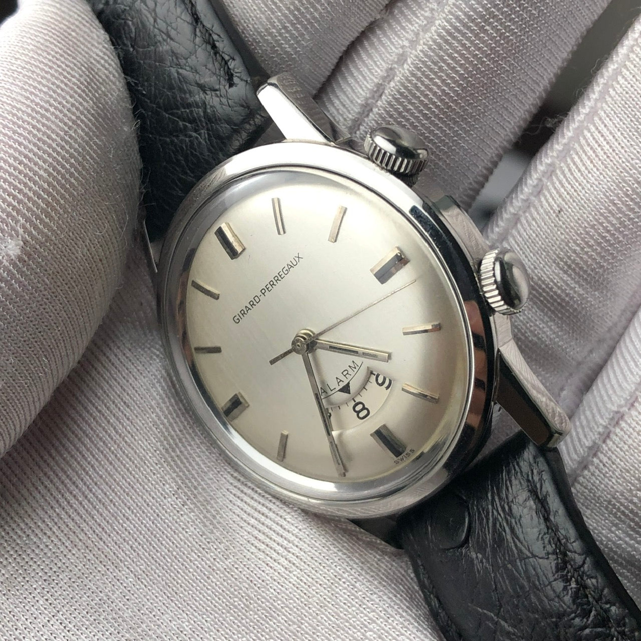 GIRARD PERREGAUX ALARM REF. 8999
