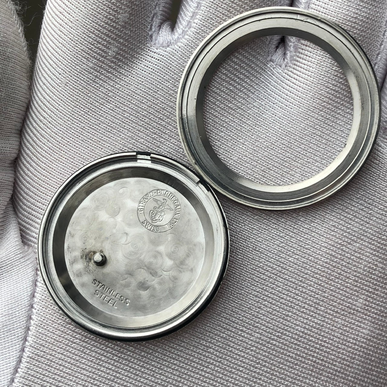 GIRARD PERREGAUX ALARM REF. 8999